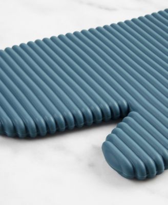 Ribbed Soft Silicone 2-Pc. Oven Mitt Set