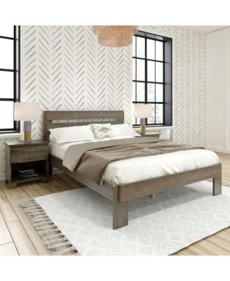 Farmhouse Queen Slat Bed