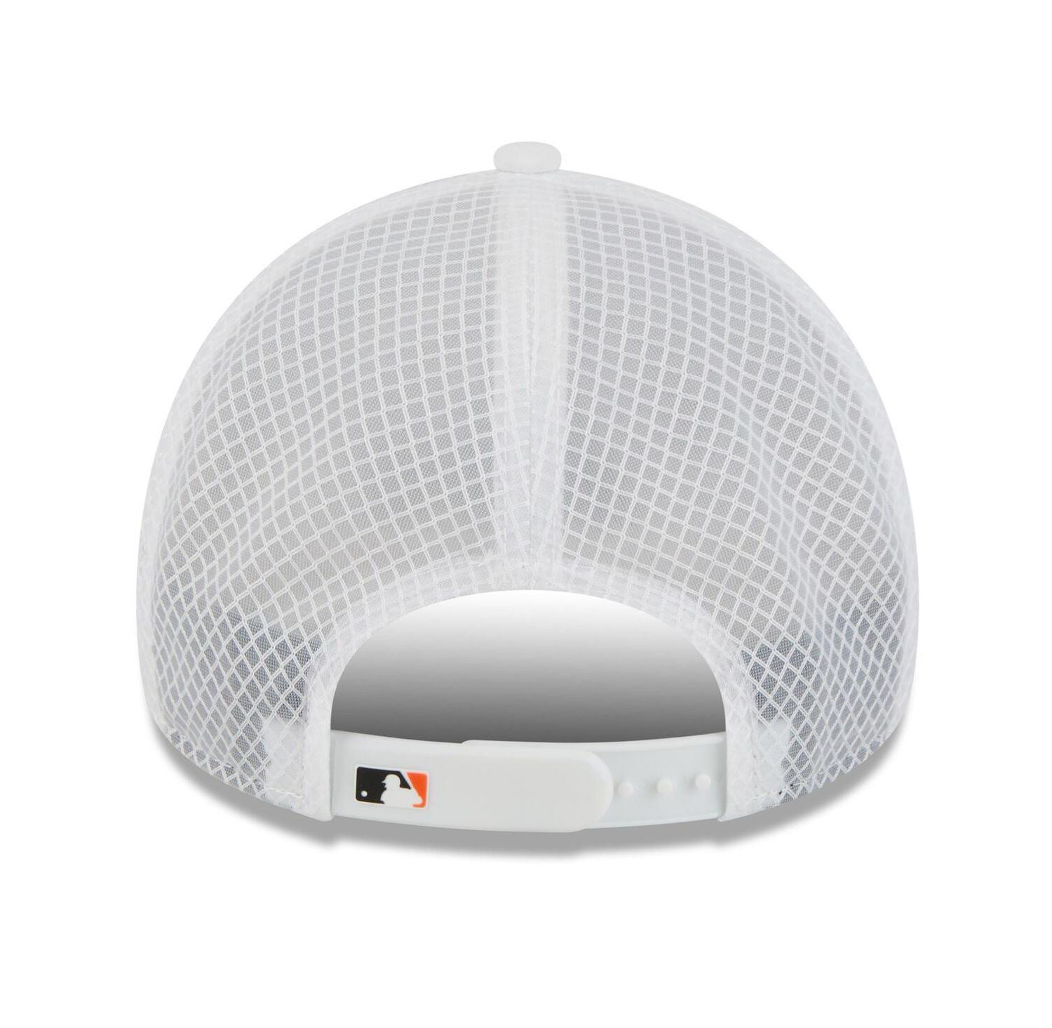 Men's White Baltimore Orioles 2026 Batting Practice Apex 9FORTY Adjustable Trucker Hat
