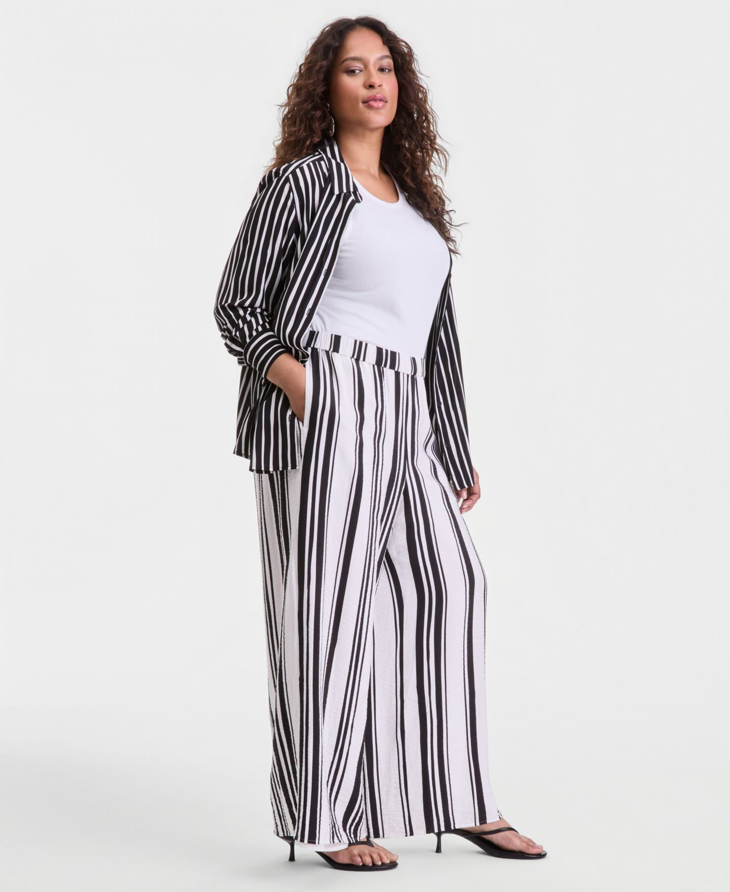 Женские брюки I.N.C. International Concepts Plus Size Striped High-Rise Wide-Leg, цвет: Полосатый — фото 4