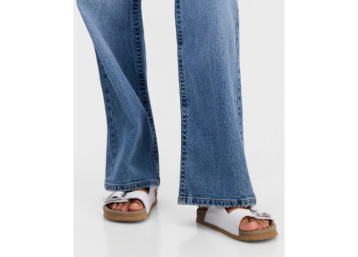 Juniors' Low-Rise V-Waist Inner Beauty Baggy Straight Jeans