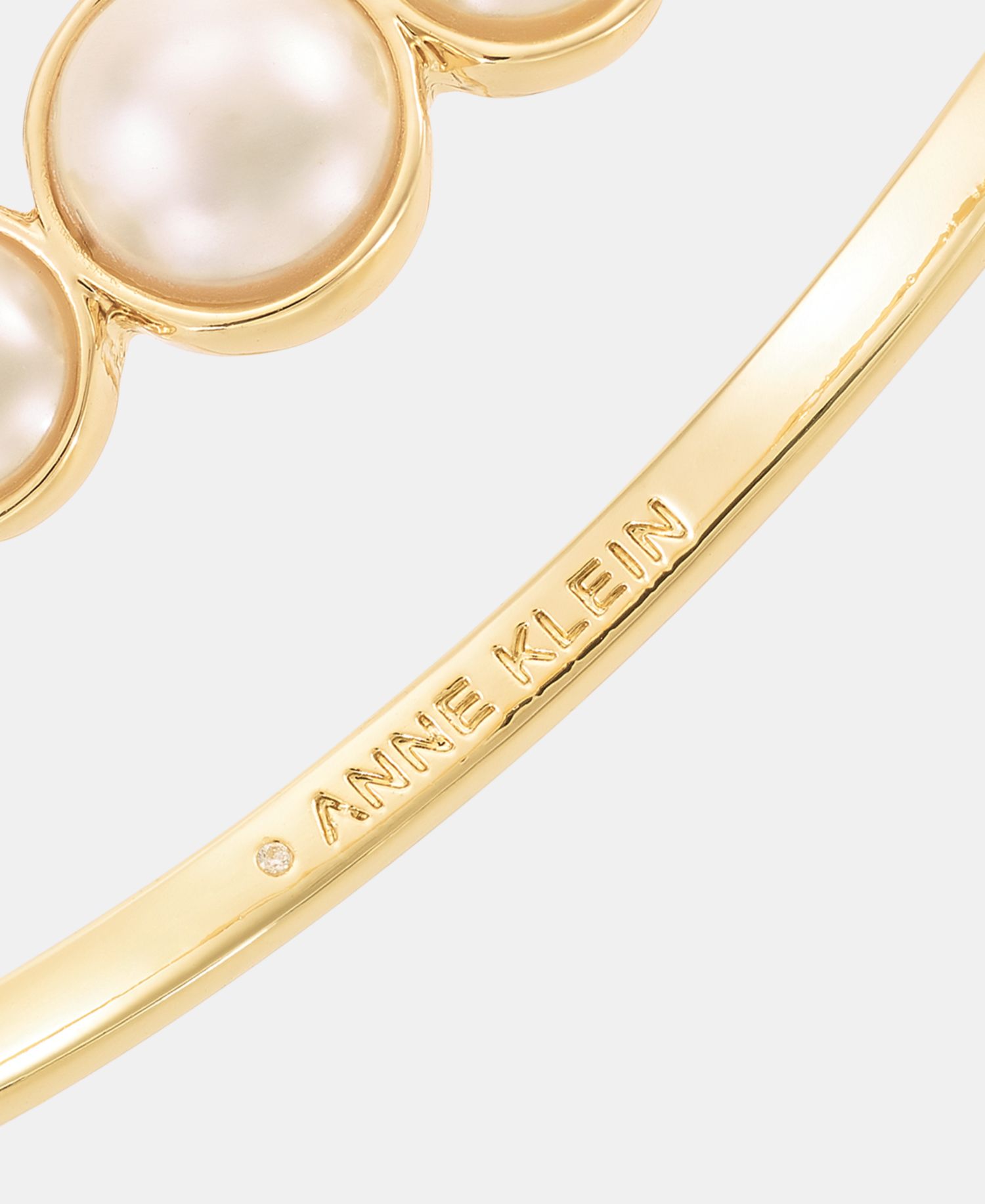 Gold-Tone Link Imitation Pearl Open Hinge Bracelet