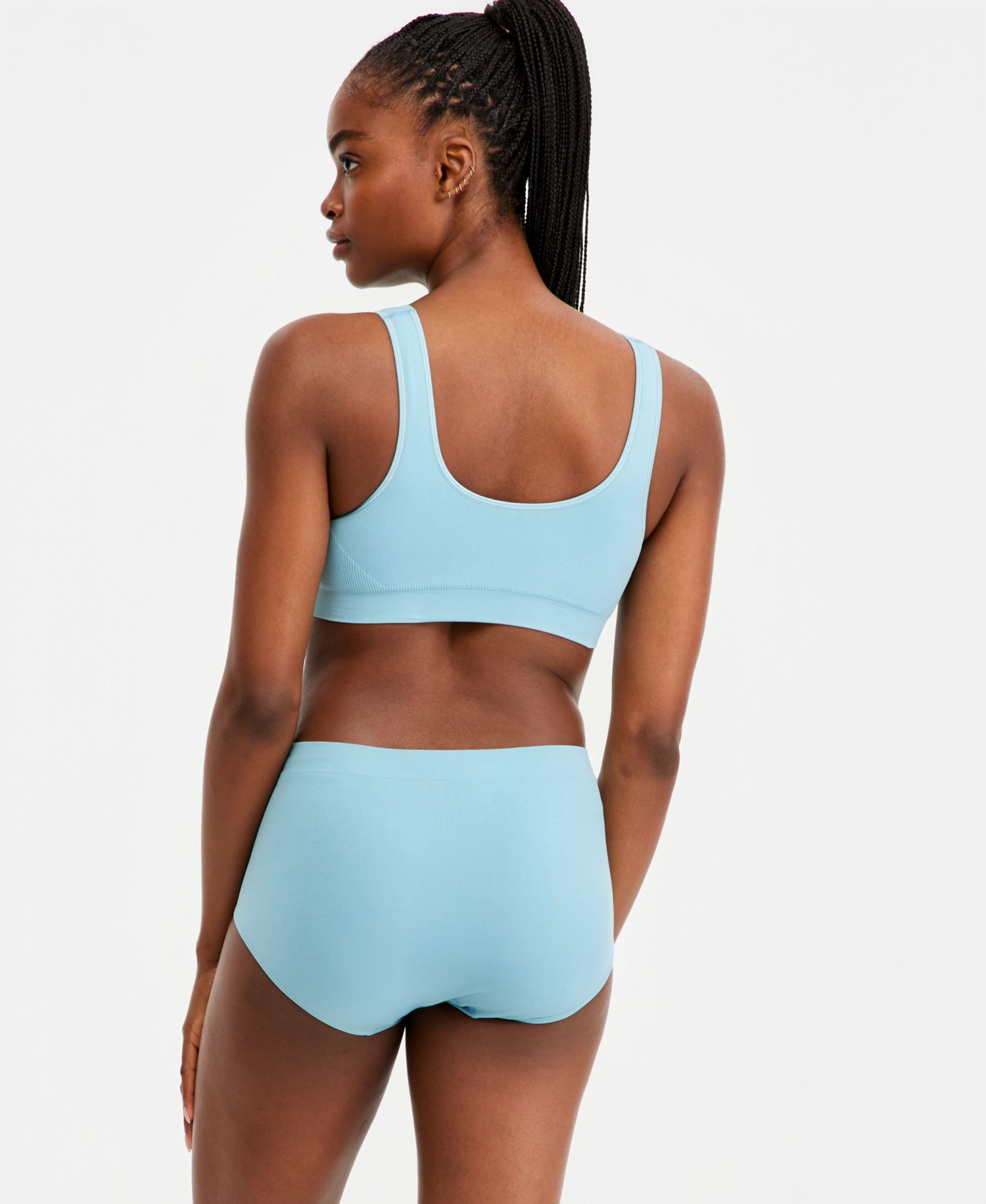 Women's One Smooth U All Over Smoothing Brief Underwear 2361