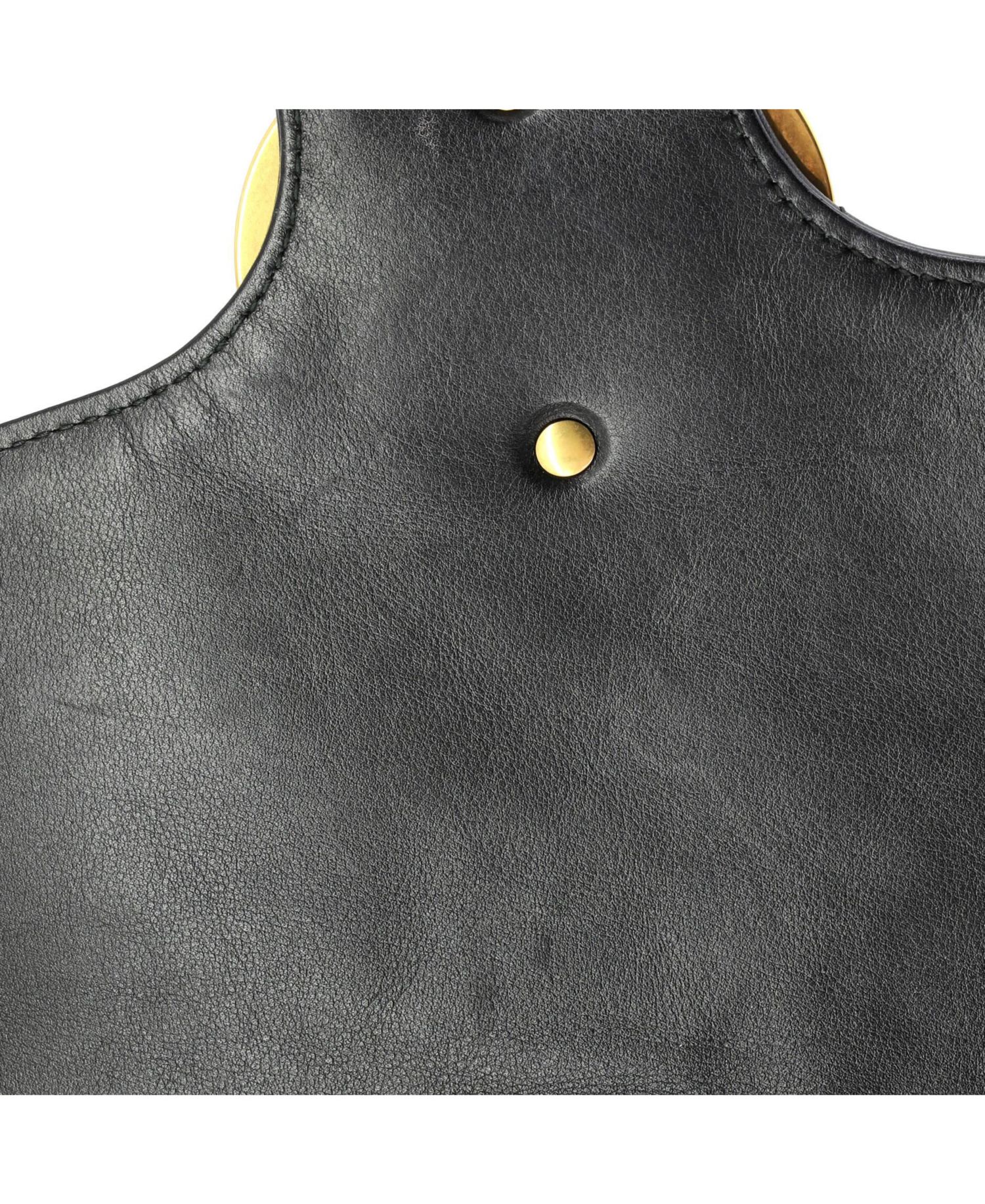 Medium GG Marmont Flap Bag Matelasse Leather