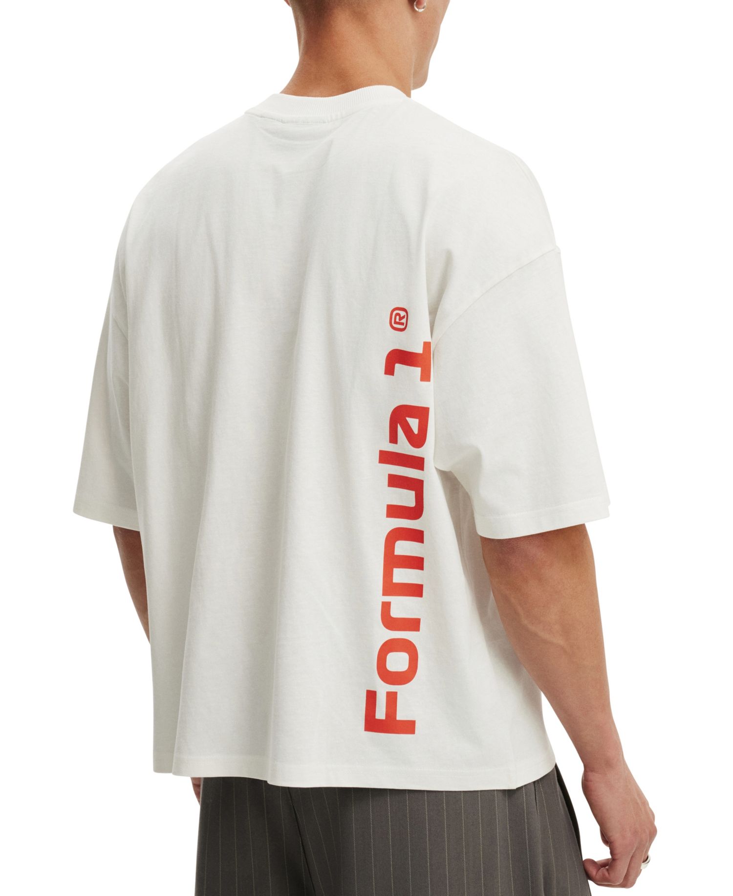 Men's Cropped Modern-Fit License T-Shirt