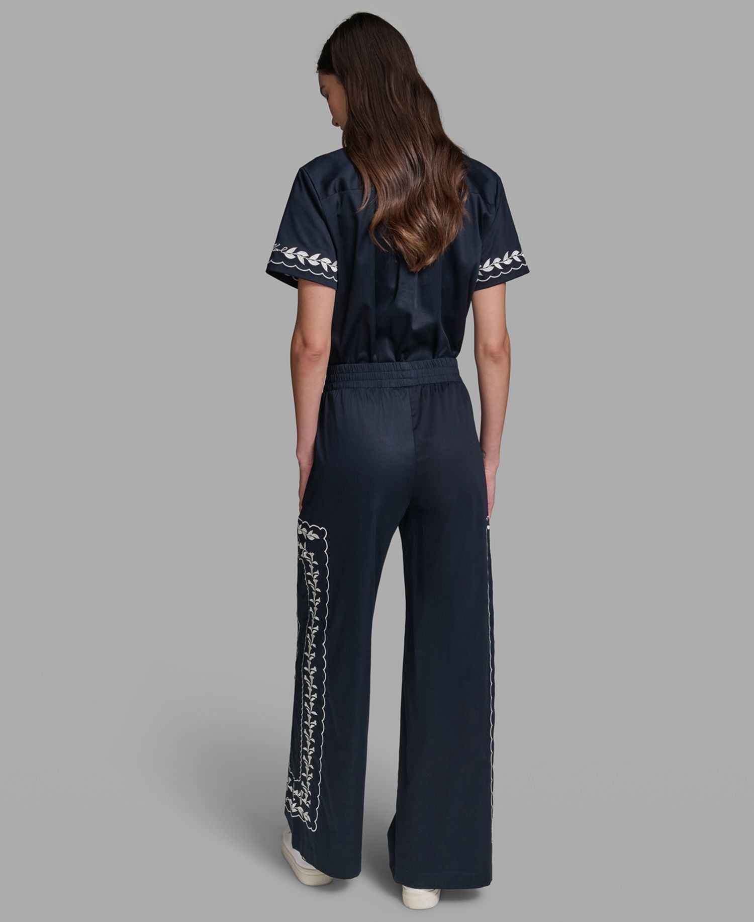 Petite Mid-Rise Embroidery Pants