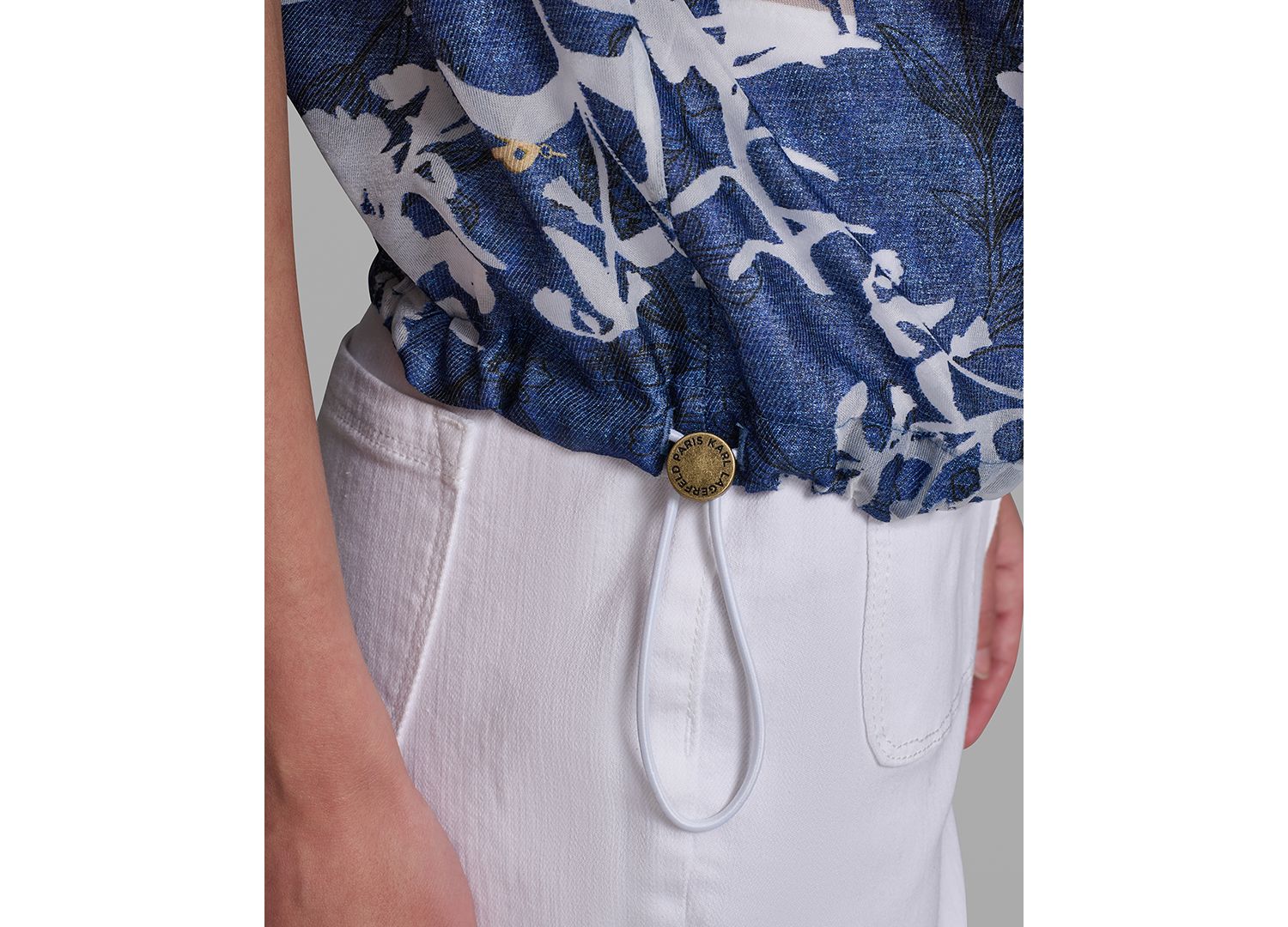 Petite Printed Collared Neck Bungee Top