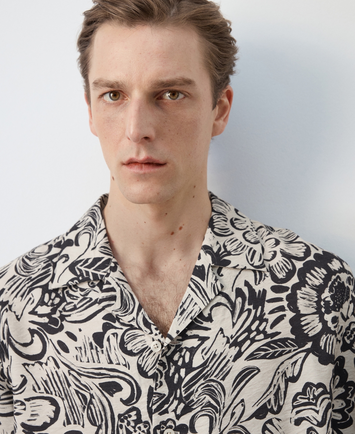 Mango Men's Bowling Collar Printed Flowing Shirt