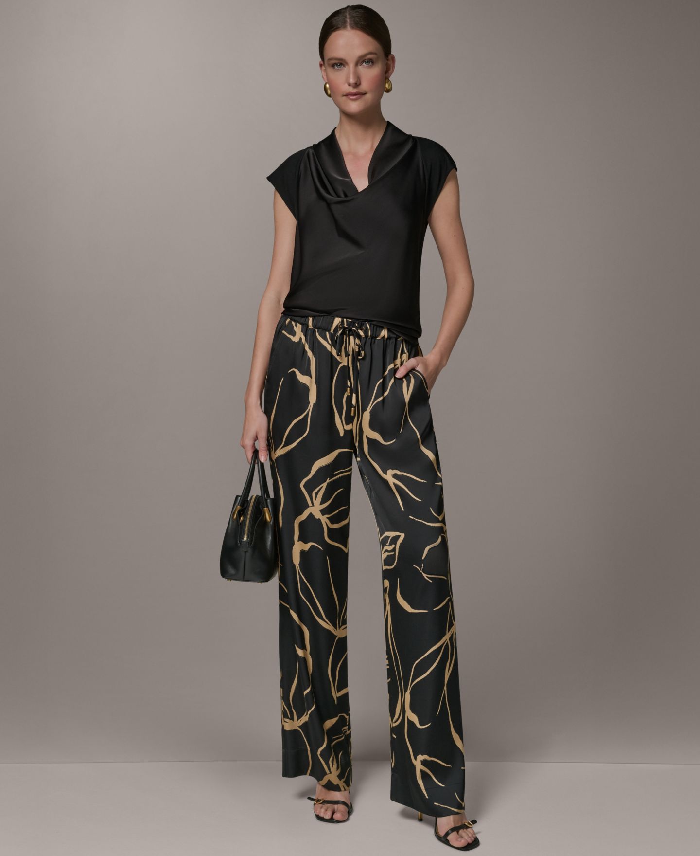 Женские широкие брюки Donna Karan New York с принтом, для невысоких, цвет: Чёрный / Палевый — фото 4