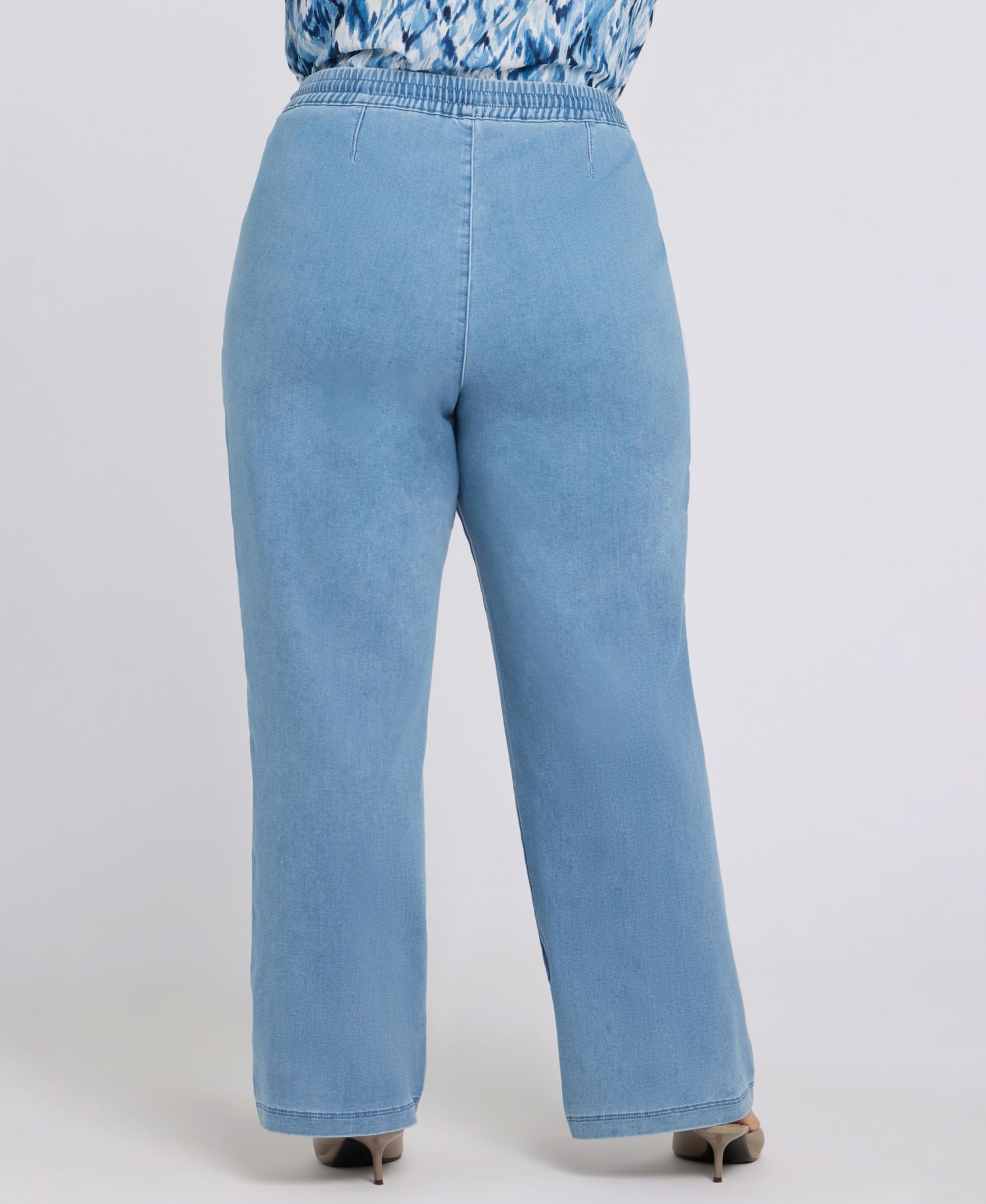 Plus Size Relaxed Drawstring Pull-On Denim Pants