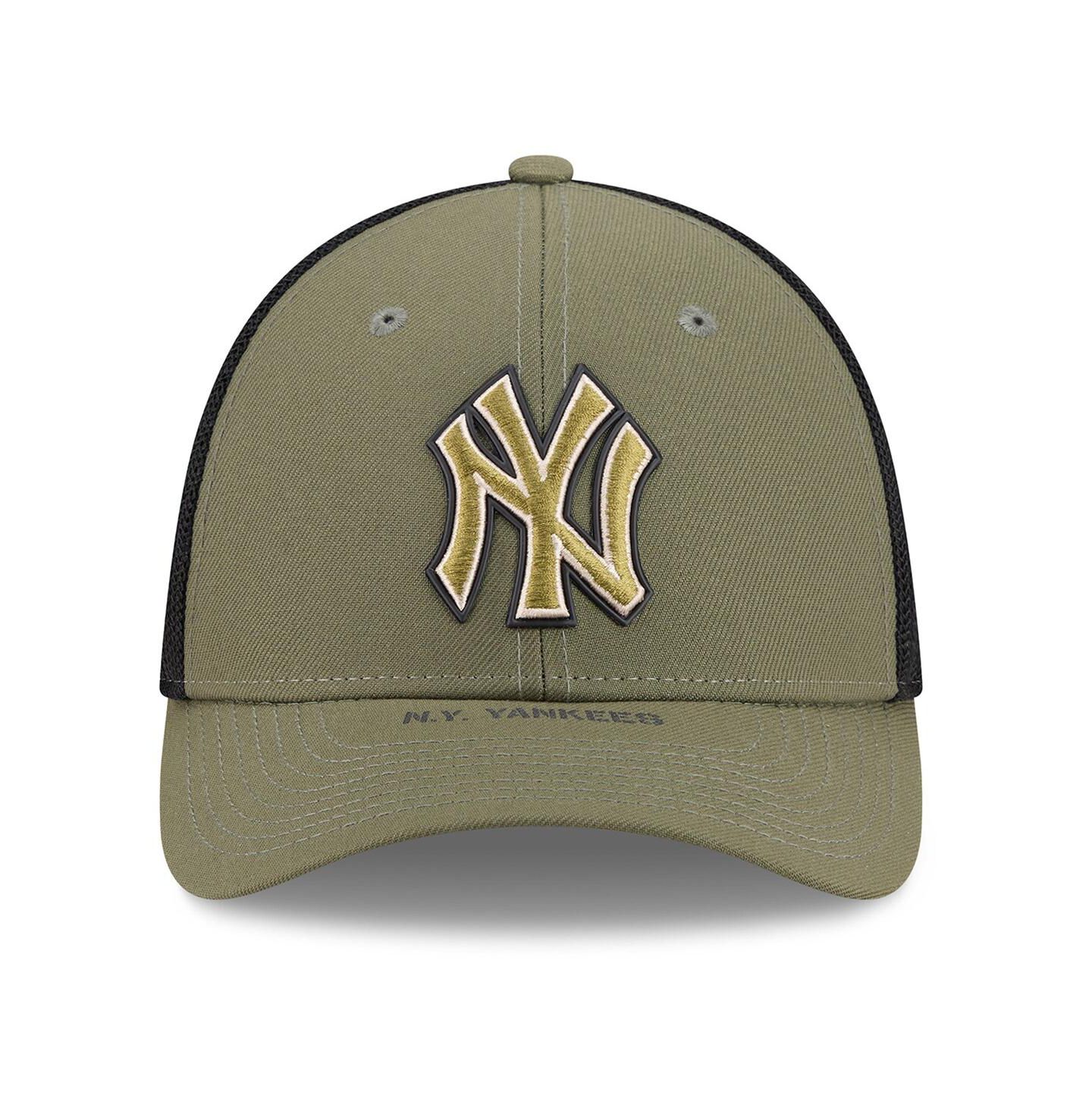 Мужская кепка New Era Olive New York Yankees 2026 Armed Forces Day 39THIRTY M-Crown Flex Hat — фото 2