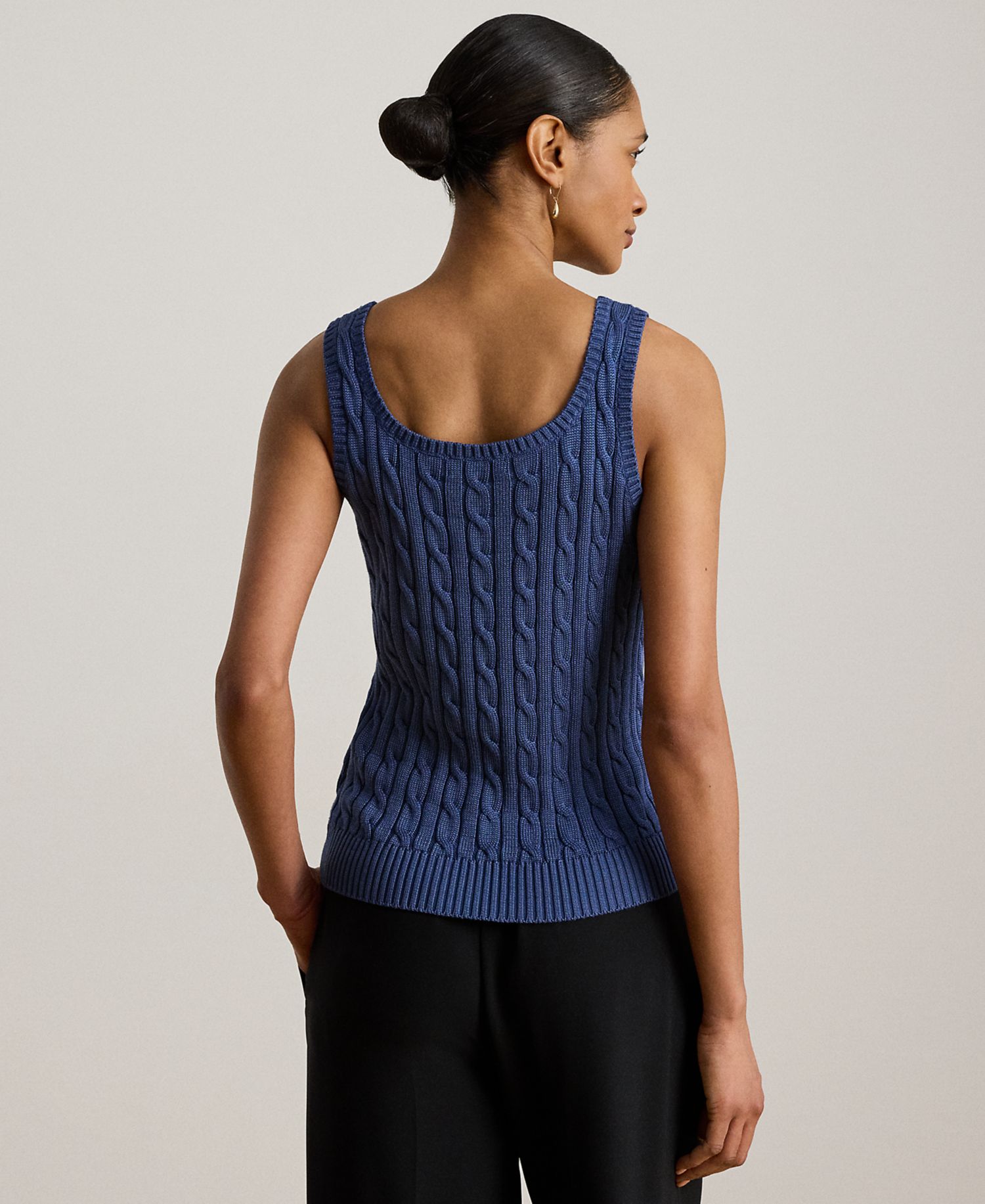 Women's Slim-Fit Sleeveless Sweater