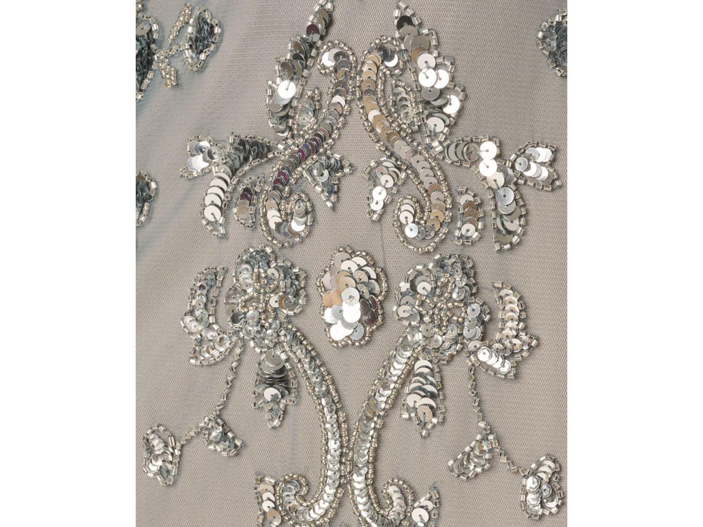 Женские платья Adrianna Papell Beaded Cape-Sleeve Gown, цвет: Оловянный / Серебряный — фото 4