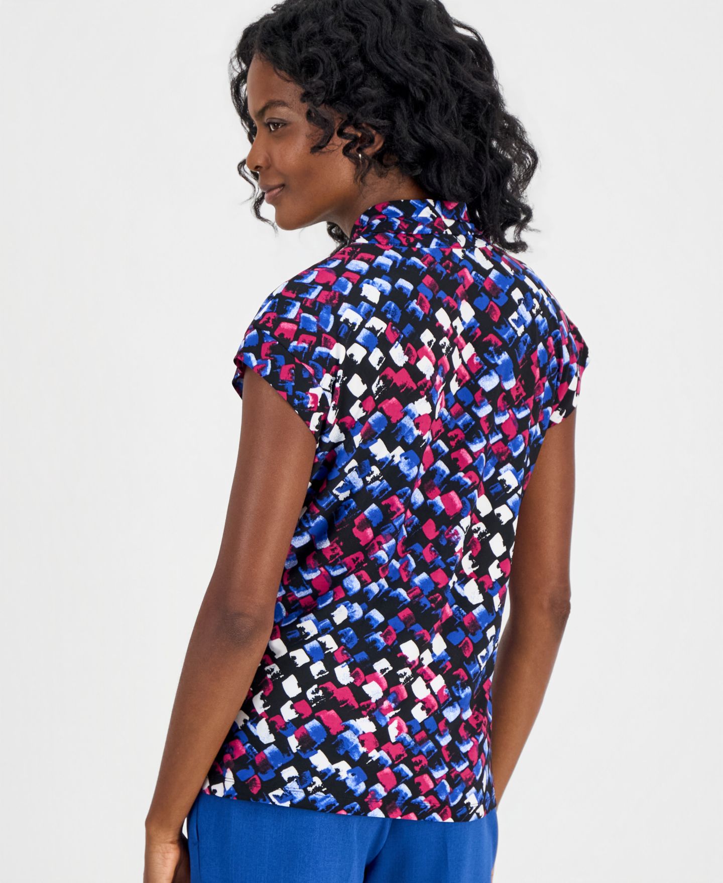 Женский топ Kasper Printed Funnel-Neck Short-Sleeve Top, цвет: Чёрный разноцветный — фото 5