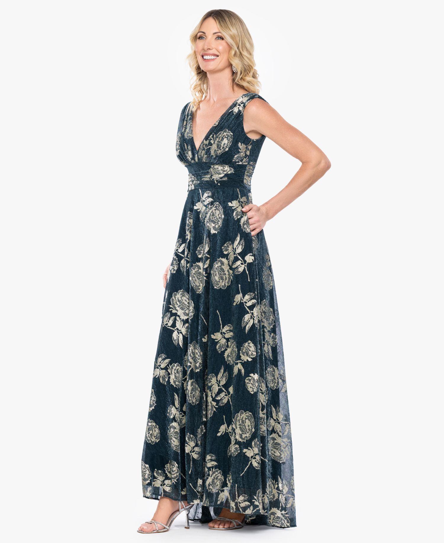 Women's Sleeveless V-Neck Metallic Floral Gown