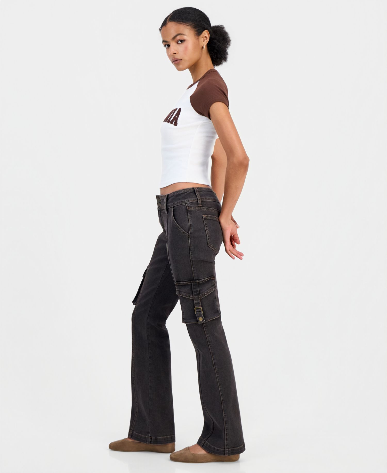 Juniors' Low-Rise Cargo Jeans