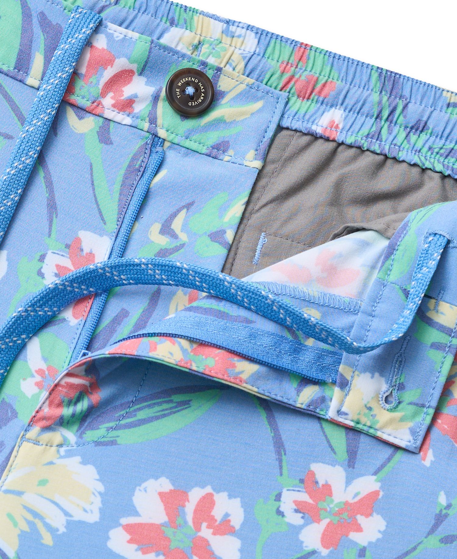 Men's Garden Glow Wrinkle-Adjustable Waistband Short