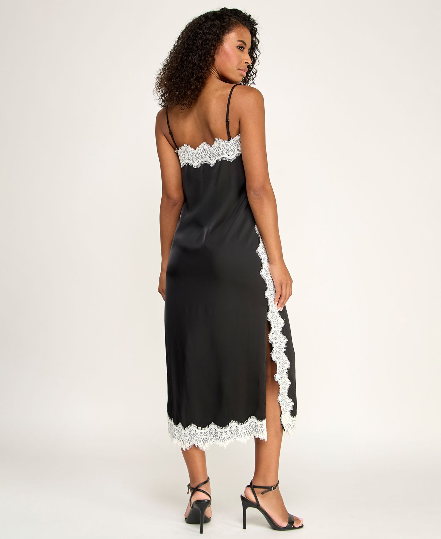 Juniors' Sleeveless Straight Neck Slip Dress