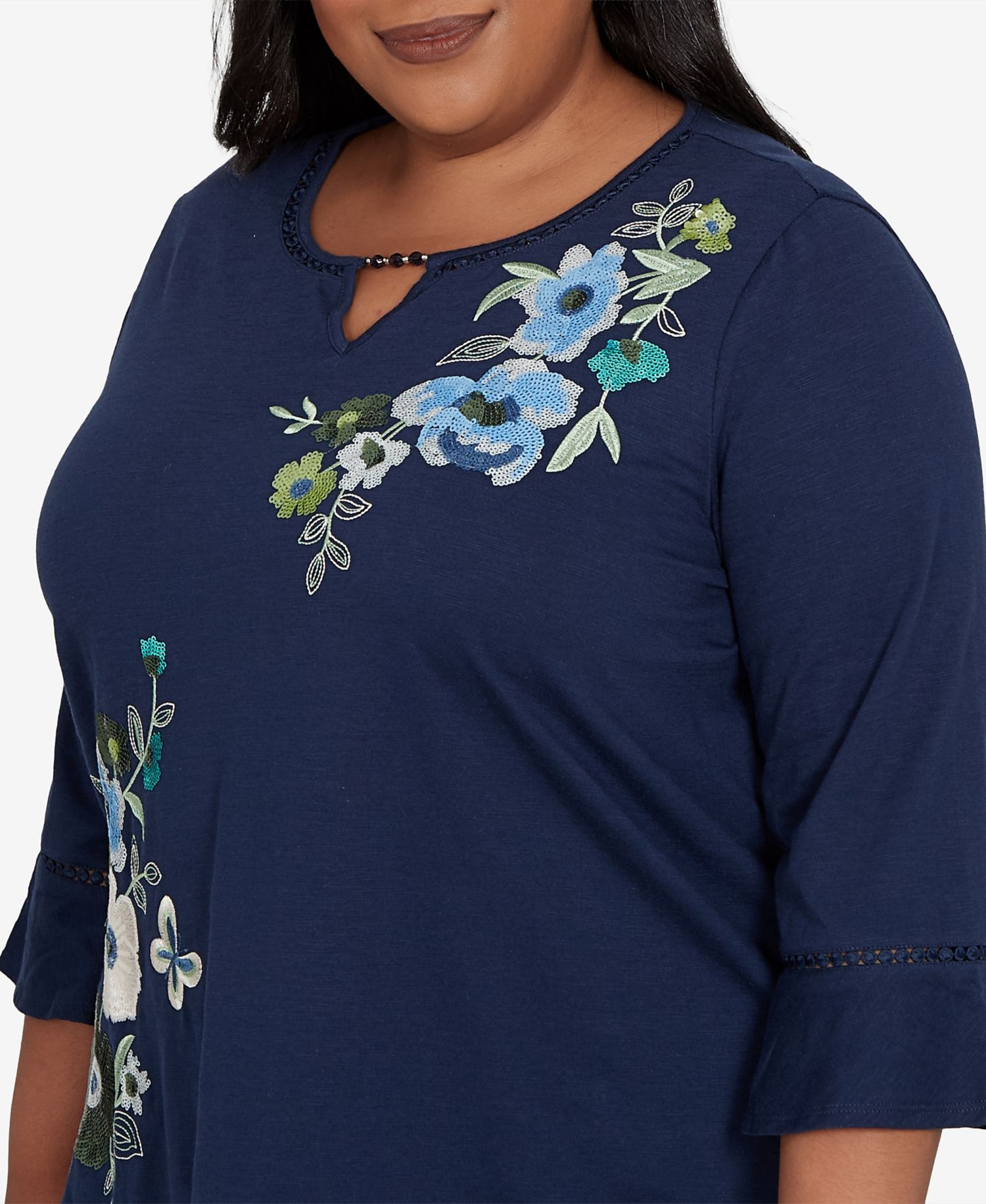 Plus Size Asymmetric Sequin Flowers Knit Top