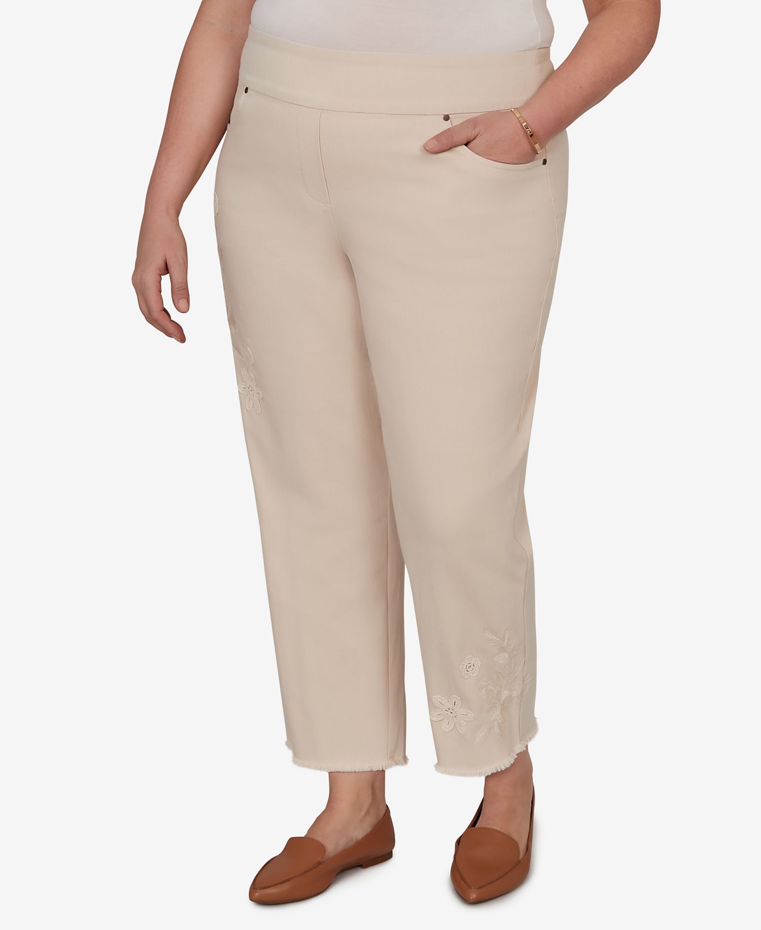 Plus Size Camden Market Tonal Floral Applique Ankle Jeans