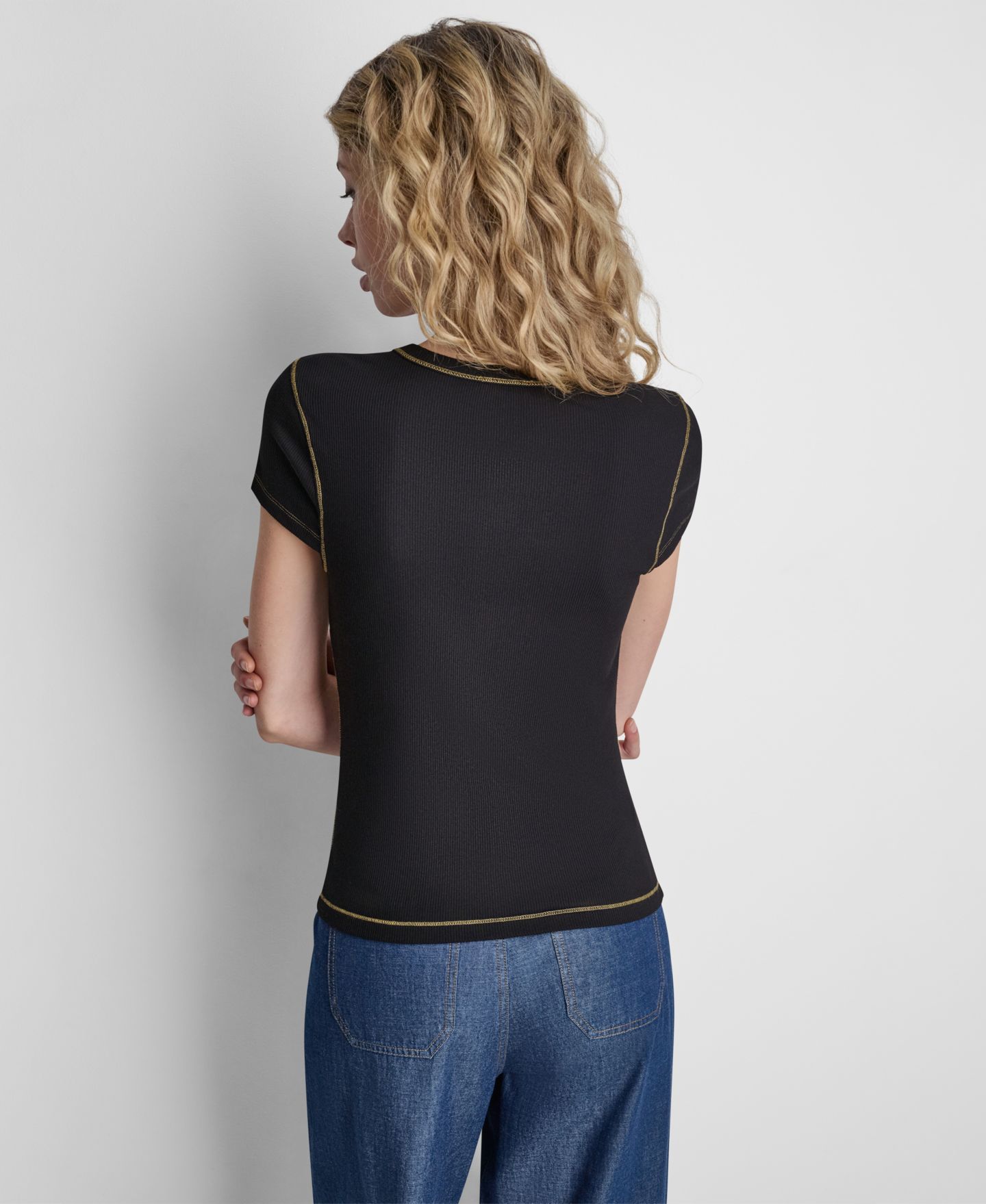 Женский топ DKNY Crewneck Contrast Stitch Top, цвет: Чёрный — фото 4