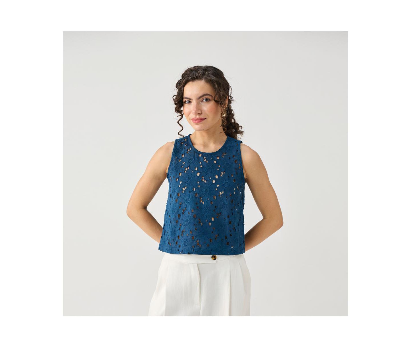 Женский топ Reistor Embroidered Sleeveless Button-Back, цвет: Синий — фото 8