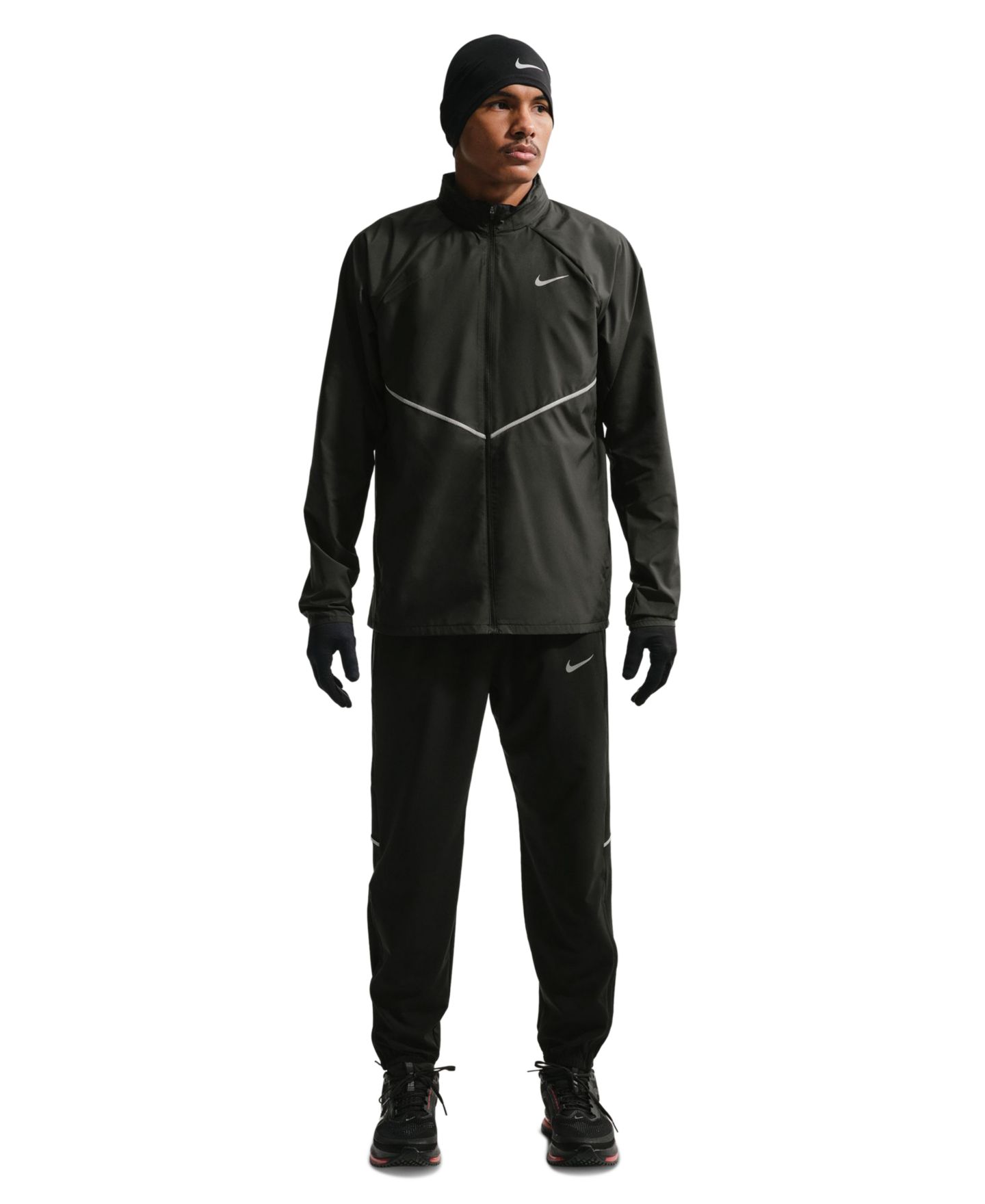 Мужская куртка Nike Miler Repel UV Protection Running, цвет: Чёрный / Светоотражающий серебряный — фото 1