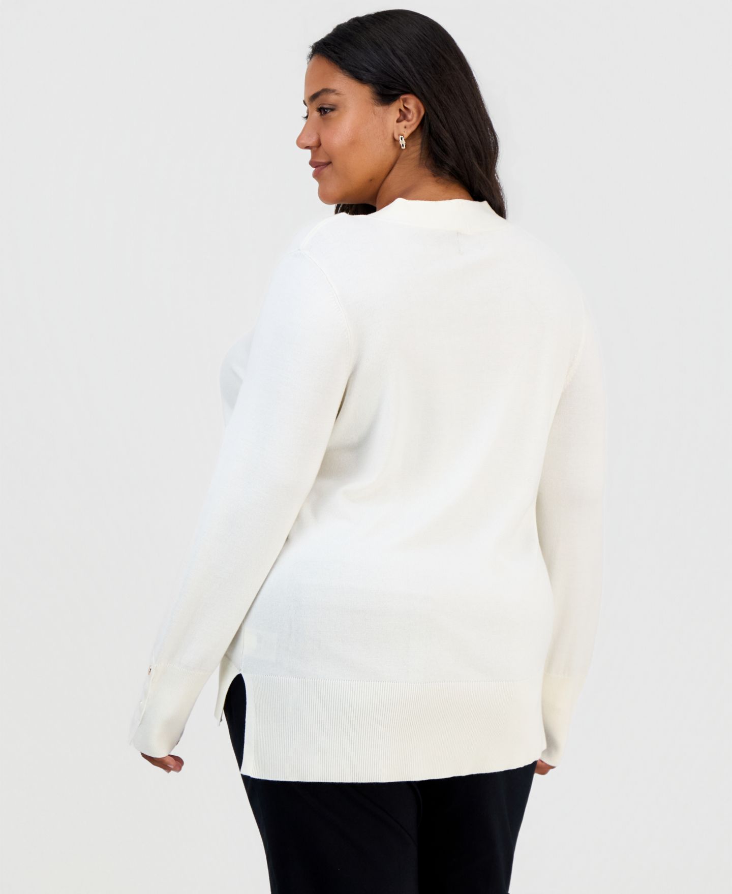 Женский свитер JM Collection Plus Size High-Low Hem V-neck, цвет: Яркая слоновая кость — фото 2
