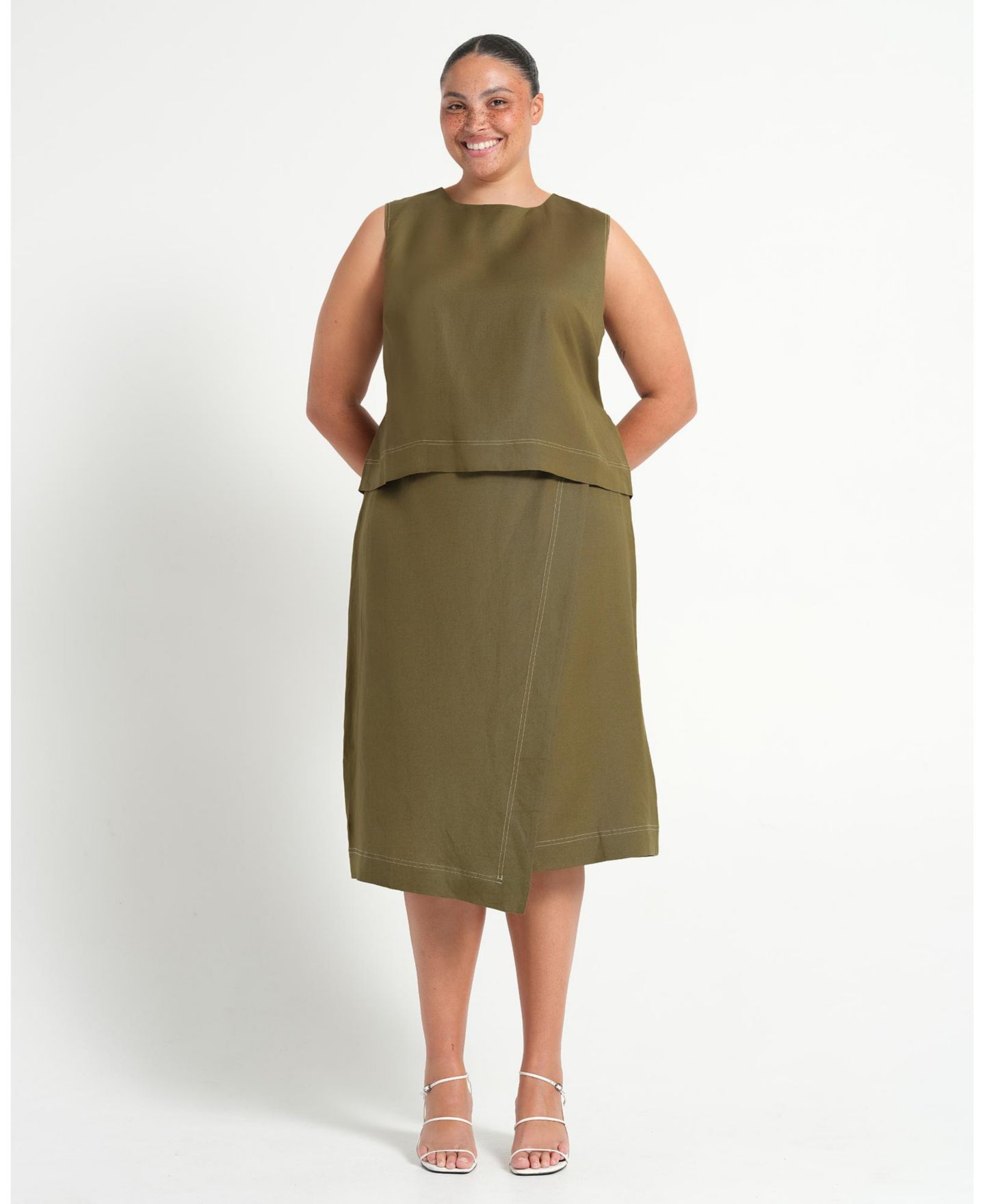 Женский топ ESTELLE Plus Size Sonnet Linen Sleeveless Summer Tie-back, цвет: Зелёный — фото 5