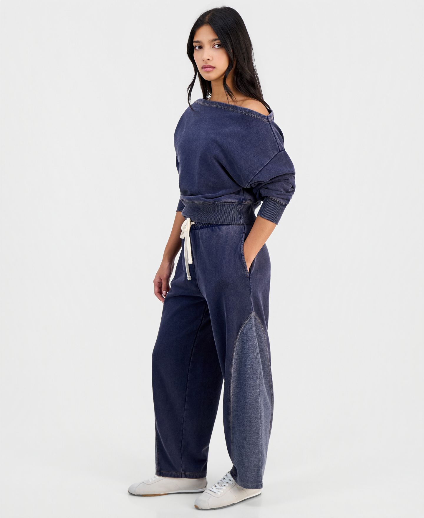 Женские брюки And Now This Petite Faux-Denim French Terry Barrel Drawstring, цвет: Индиго — фото 3