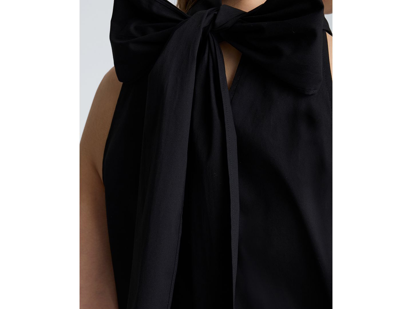 Женское платье Kenneth Cole Self-Tie Back Halter Neck Mini, цвет: Чёрный — фото 5