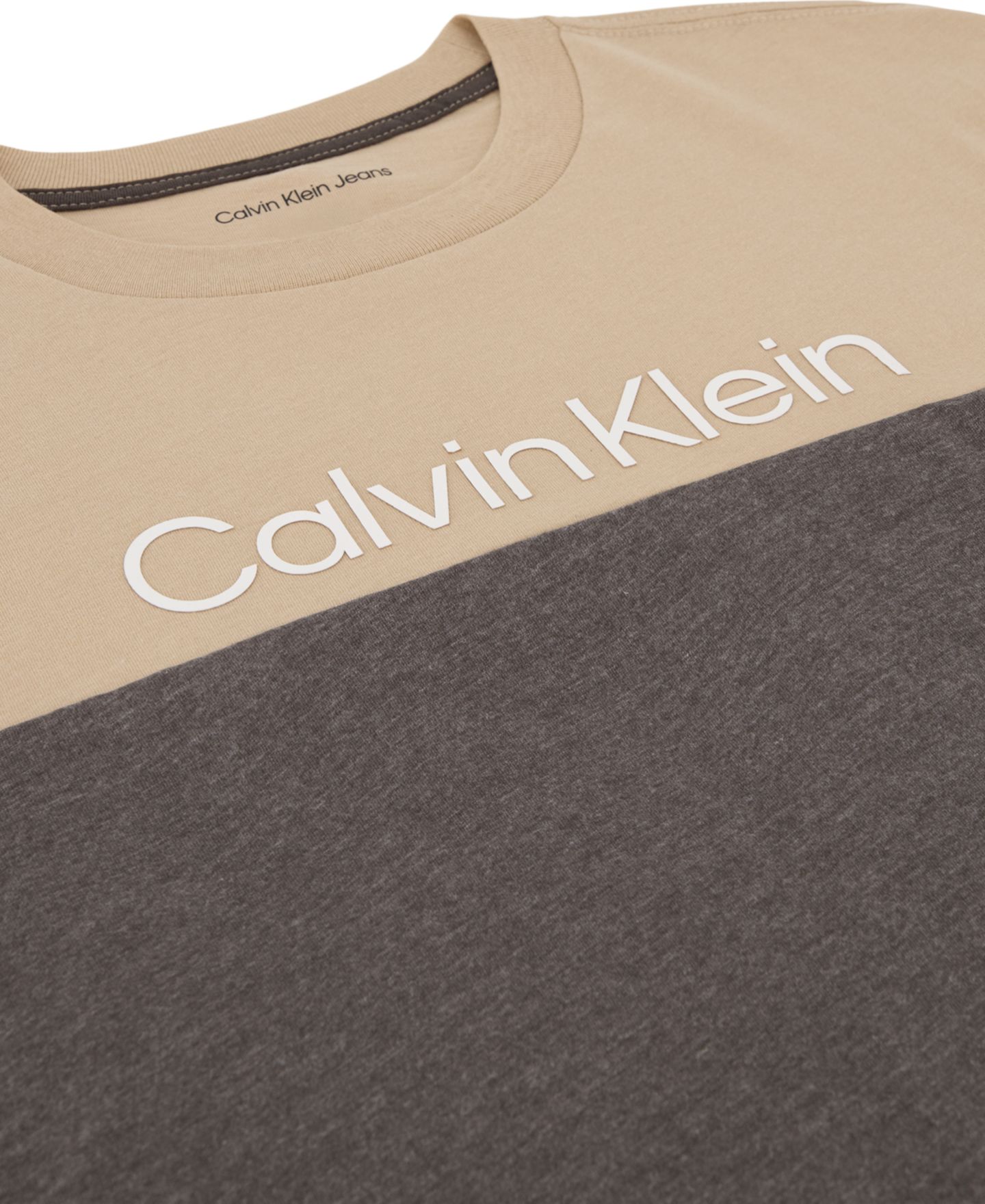 Футболка Calvin Klein Short-Sleeve для мальчиков, цвет: Угольный серый / Бежевый — фото 5