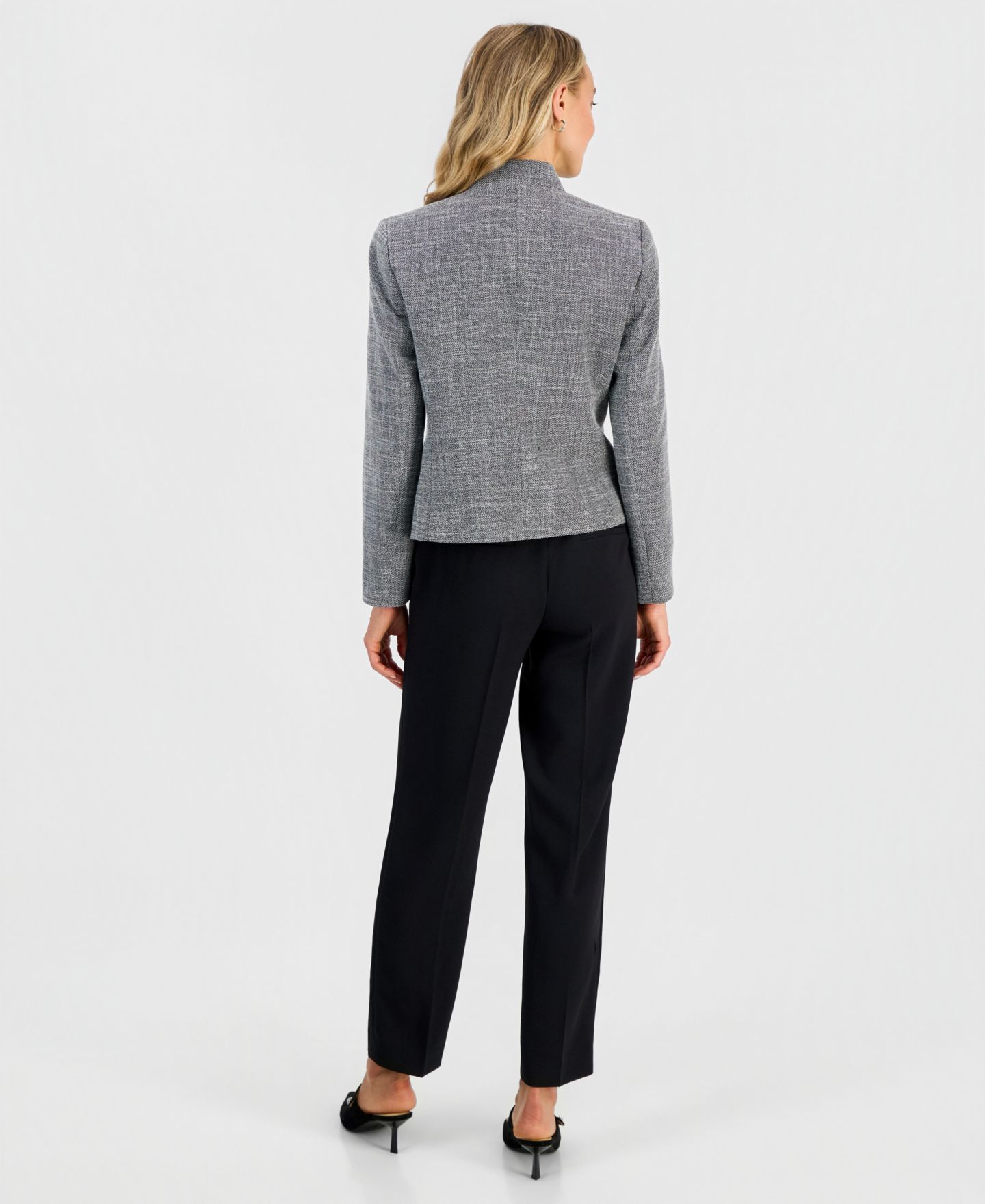 Женская куртка Kasper Cutout-Collar Long-Sleeve Tweed Jacket, Pleat-Neck Sleeveless Blouse & Ava Straight-Leg Zip-Pocket Pants, цвет: Чёрный — фото 3