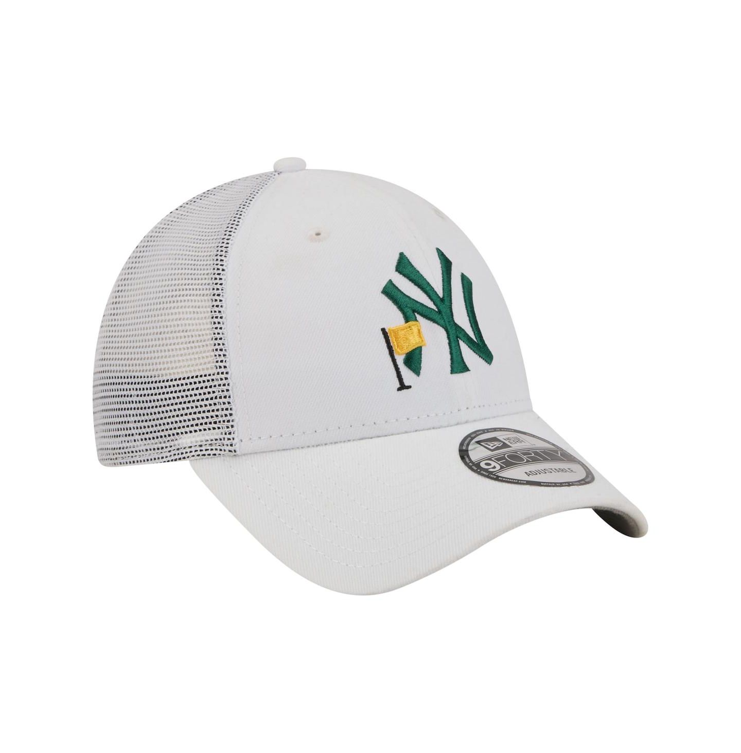 Мужская кепка New Era White New York Yankees Flag 9FORTY Trucker Adjustable Hat — фото 4