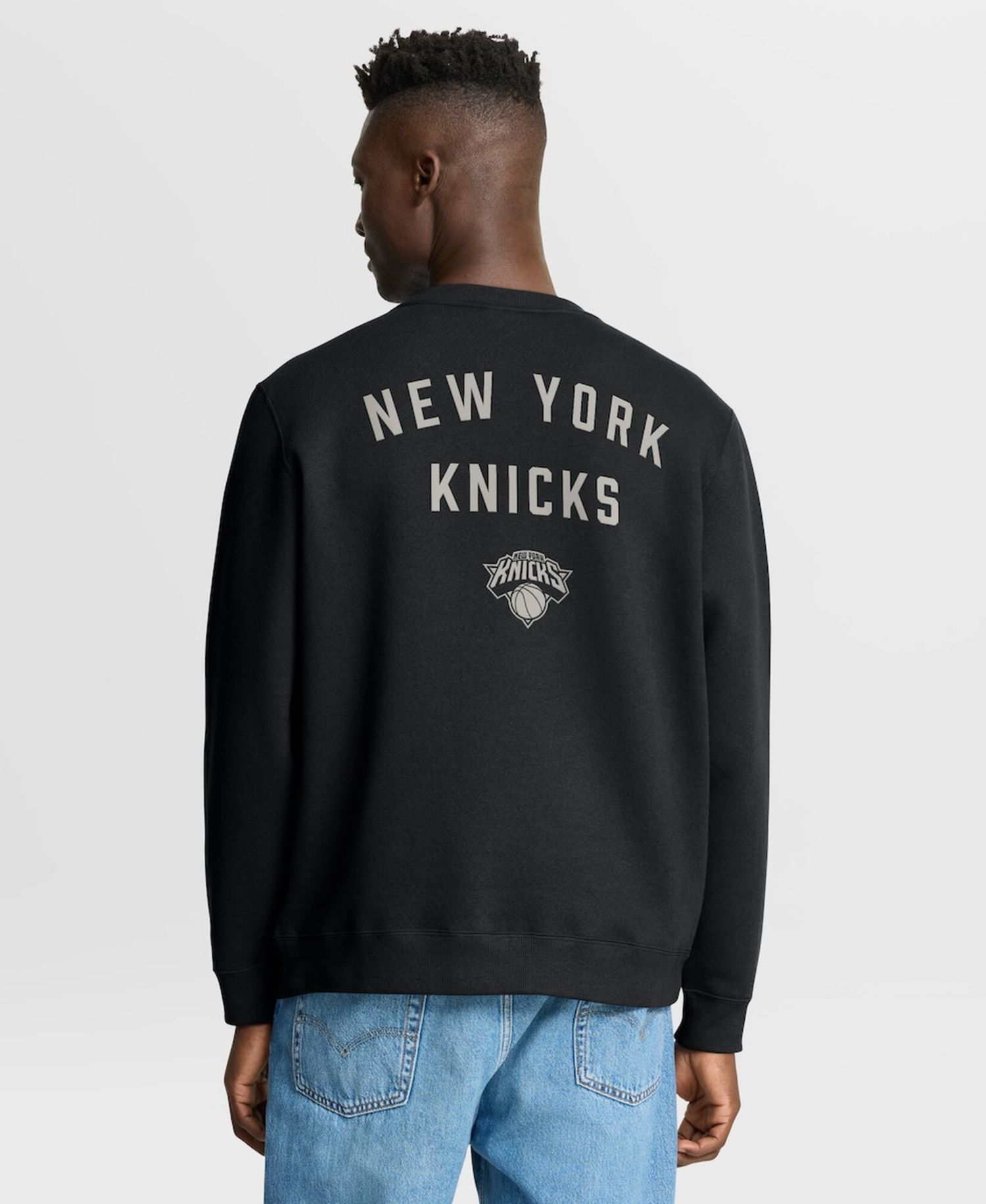 Men's Black New York Knicks Crossover Collection Defensive Rotation Drill Premium Pullover Sweatshirt