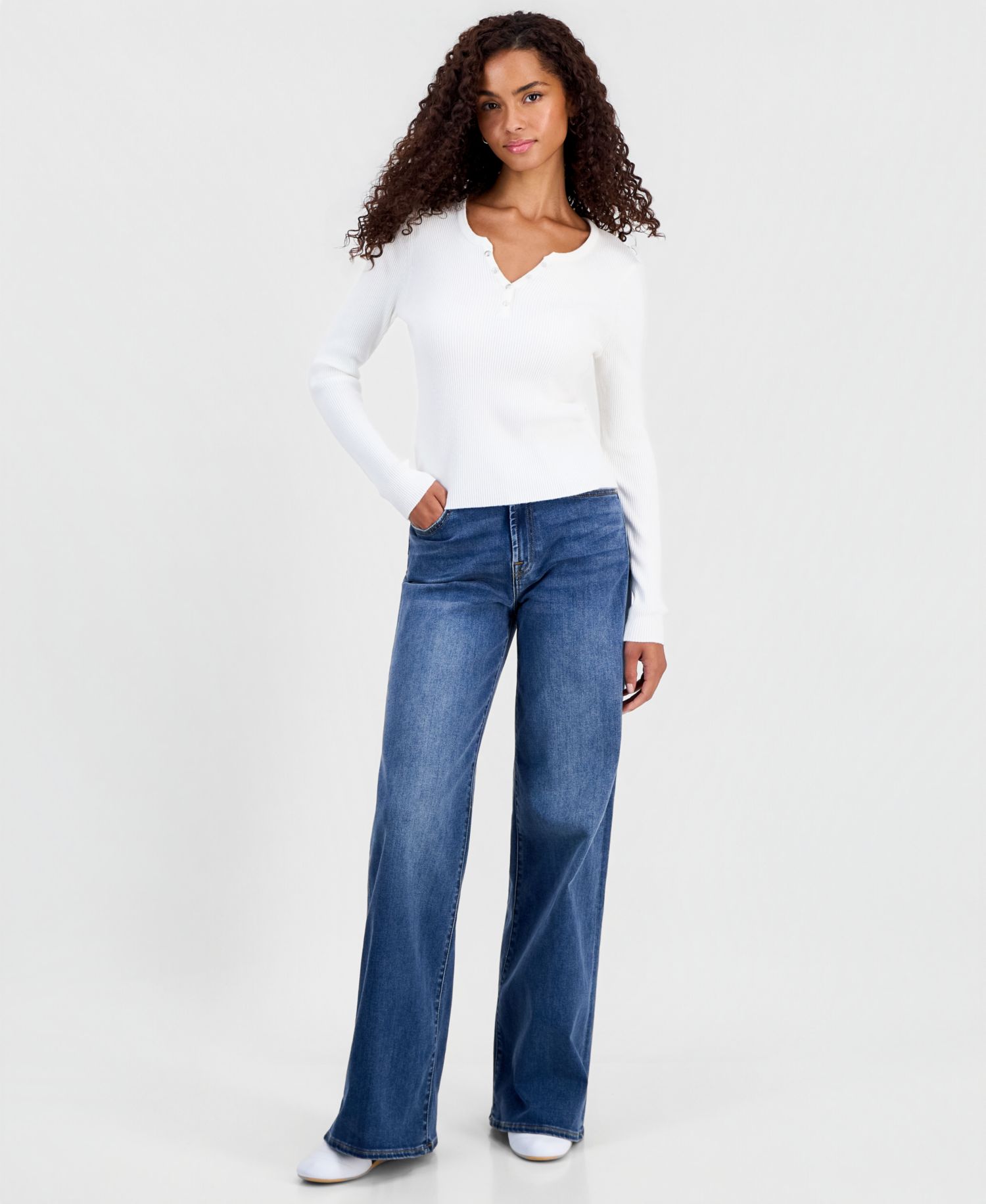 Juniors' Ribbed Snap Henley Sweater