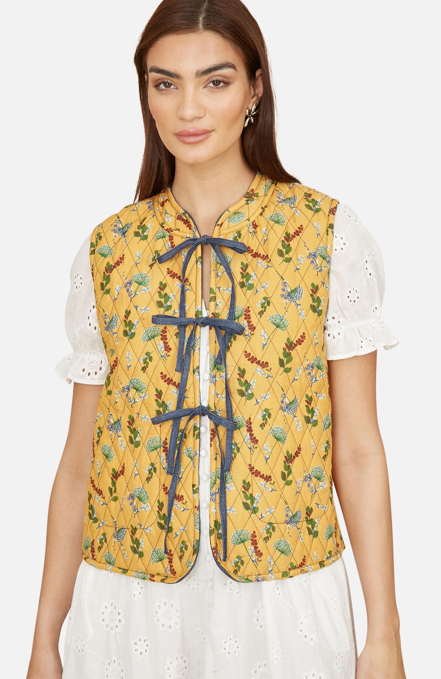 Women's Reversible Quilted Tie-Front Waistcoat