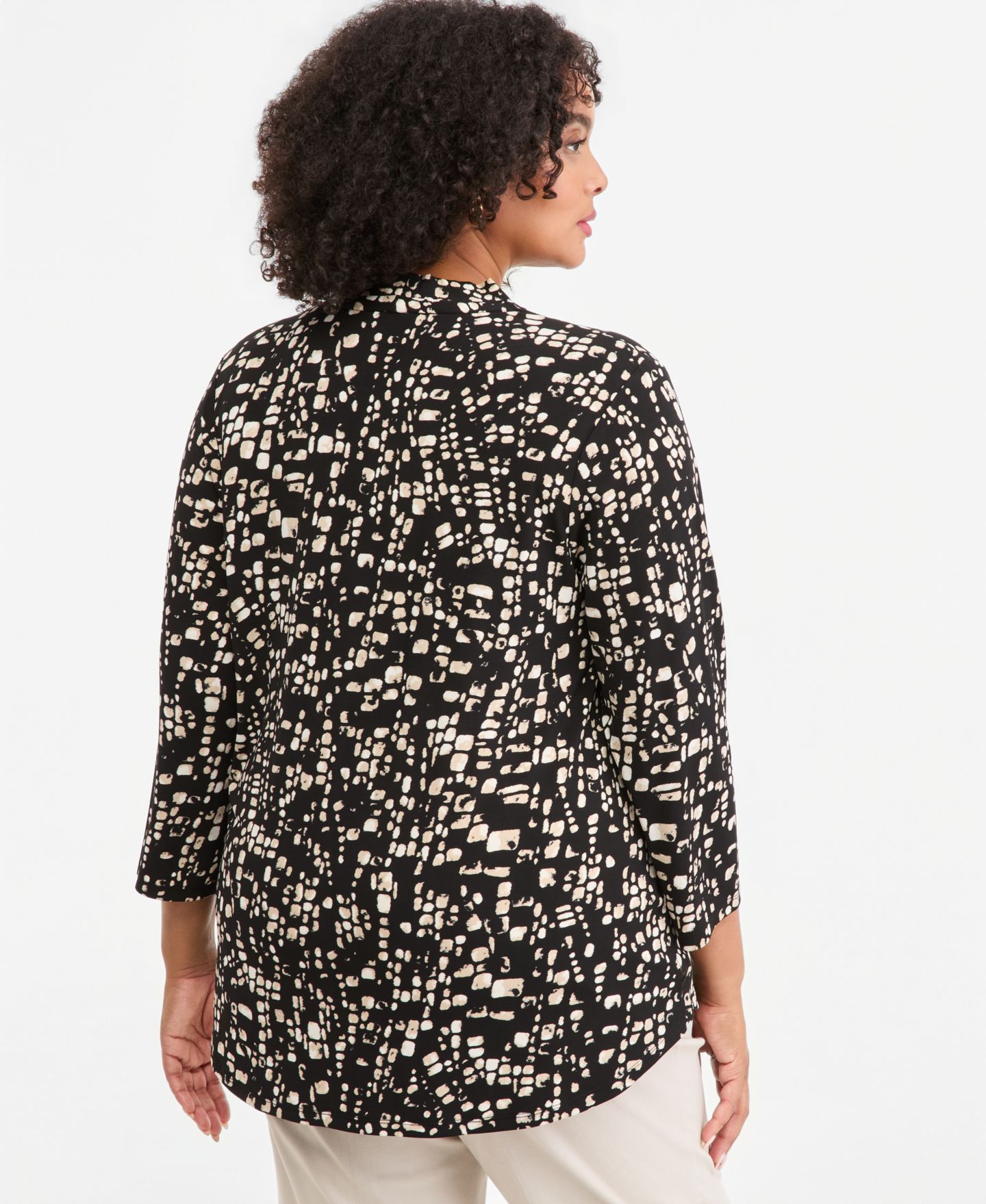 Женский топ JM Collection Plus Size Printed 3/4 Sleeve V-Neck Knit, цвет: Глубокий чёрный — фото 4