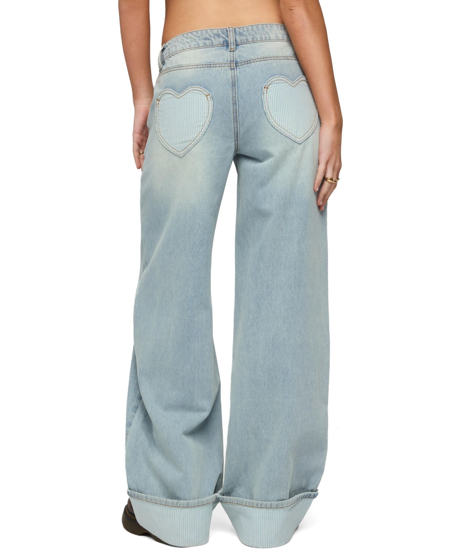 Women's Contrast Heart Low Rise Baggy Jeans