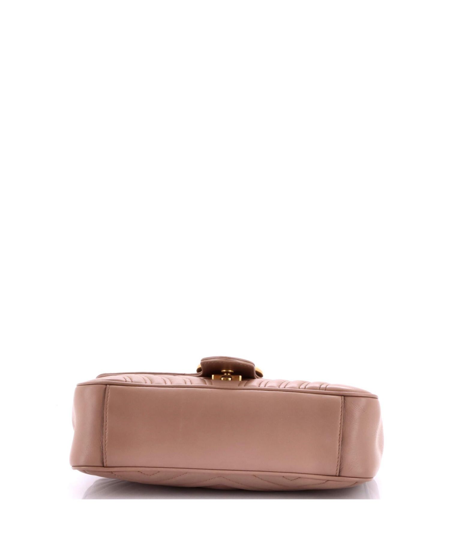 Medium GG Marmont Flap Bag Matelasse Leather