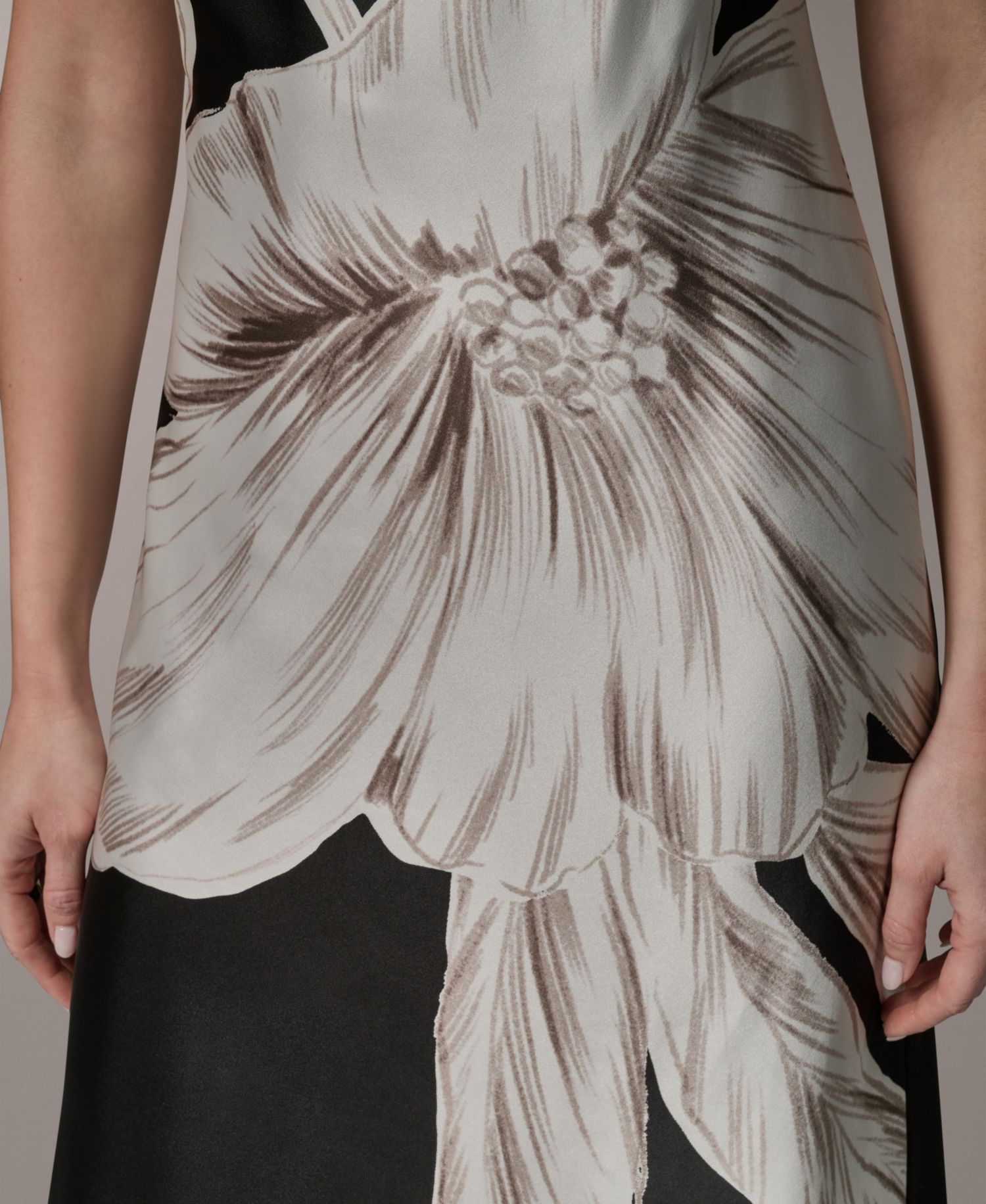 Women's Sleeveless Asymmetrical Neck Floral Midi Dress