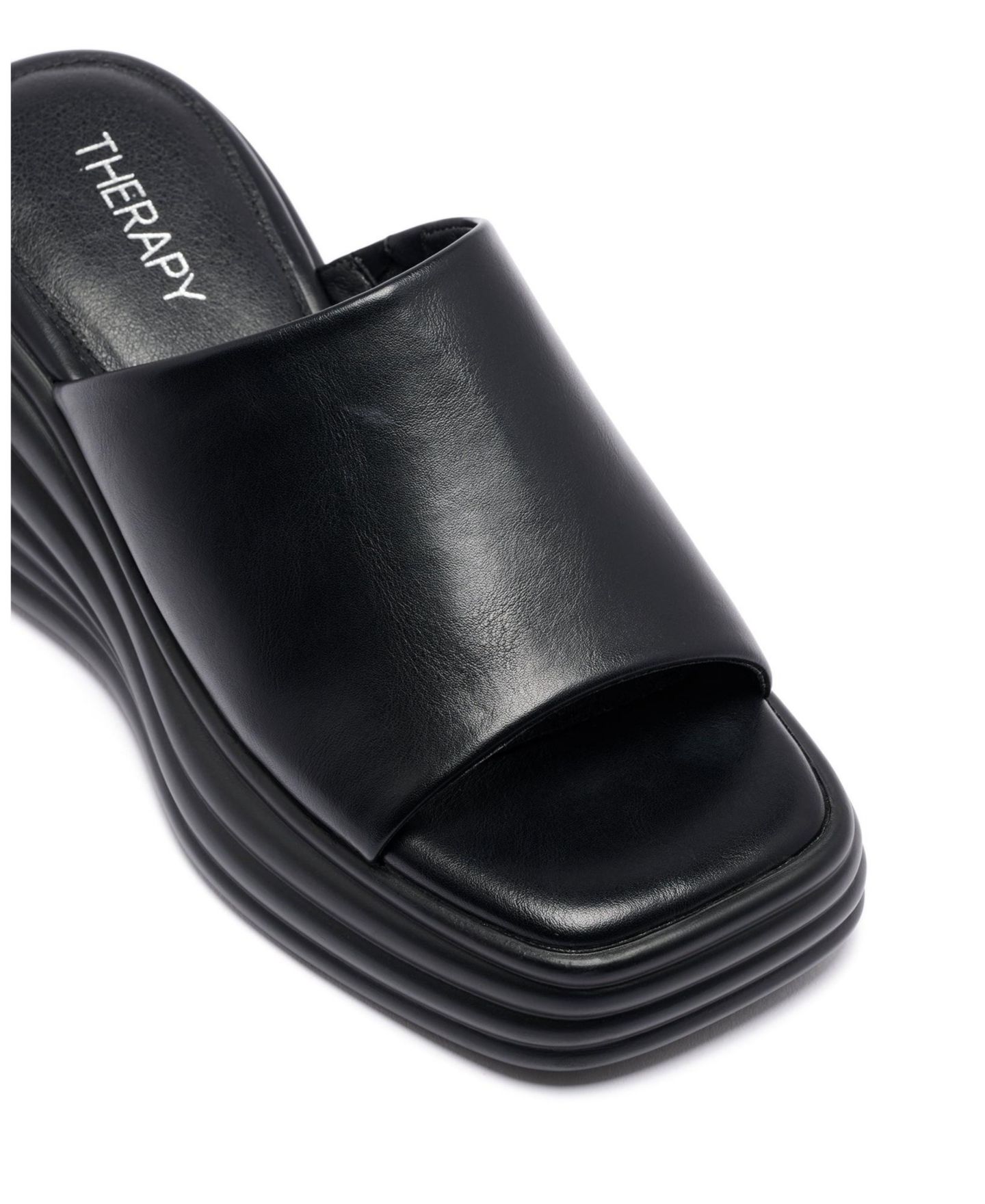 Женские сандалии Therapy Australia Flaunt Square Toe Wedge Sandal, цвет: Чёрный гладкий — фото 5