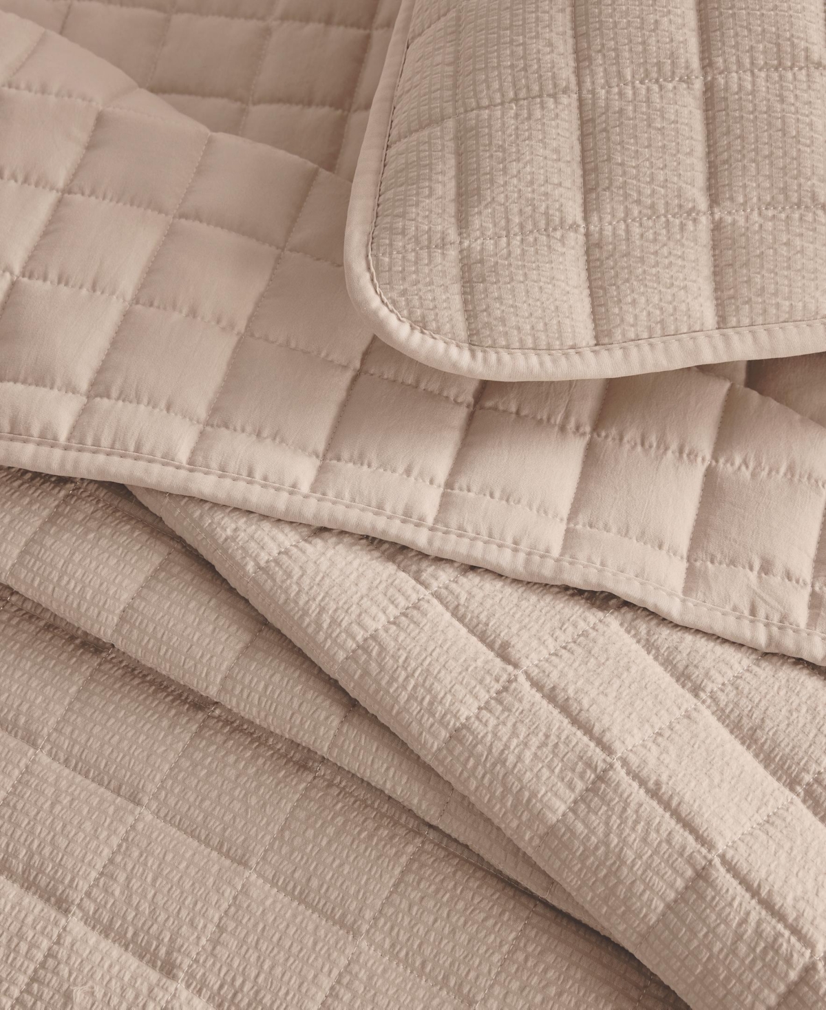 Linery and Co. Seersucker Quilt Set With Shams
