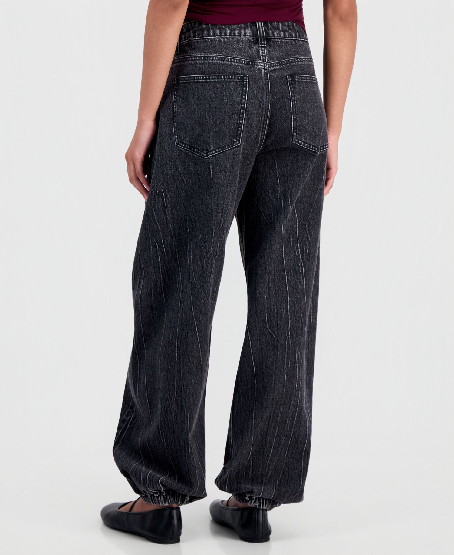 Juniors' Balloon-Leg Jogger Jeans