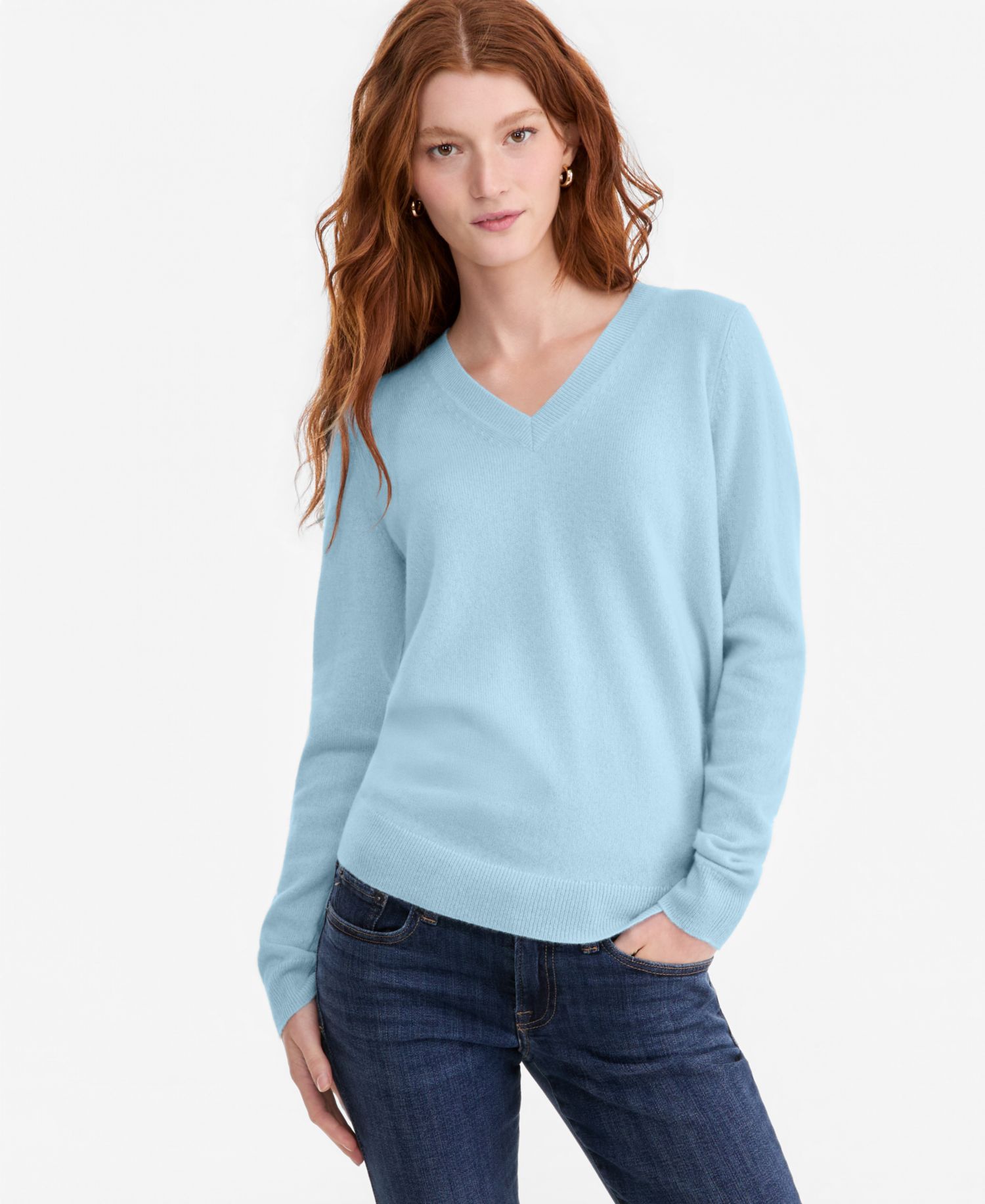 100% Cashmere Petite V-Neck Long-Sleeve Sweater