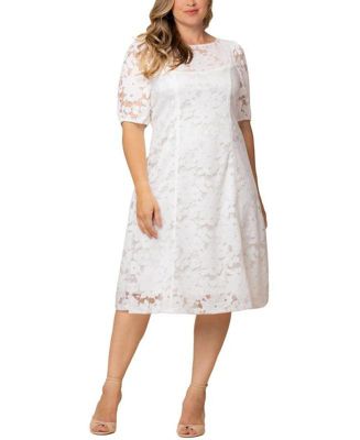 Plus Size Emma Lace Shift Dress