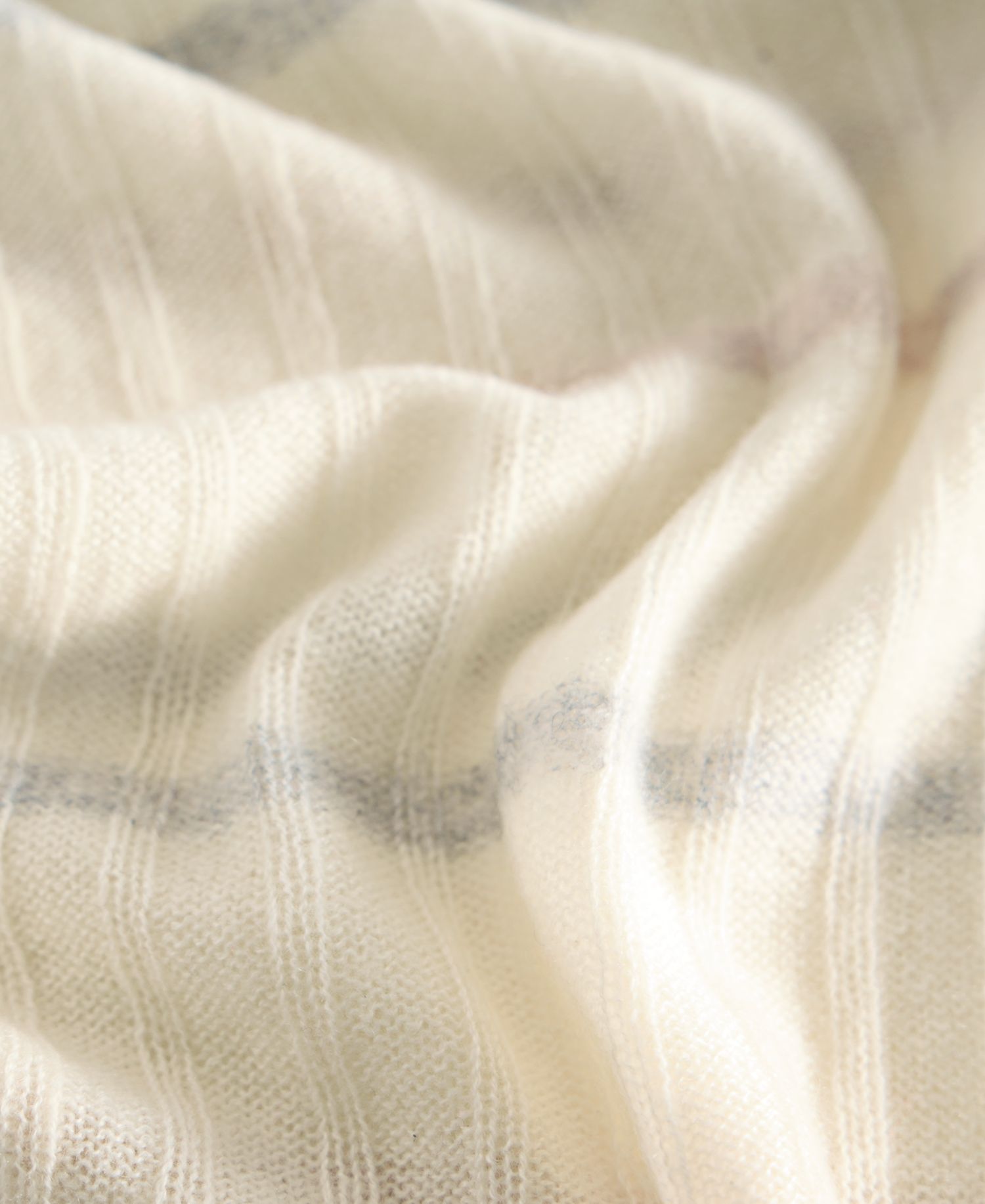 Ribbed Cashmere Muffler Scarf