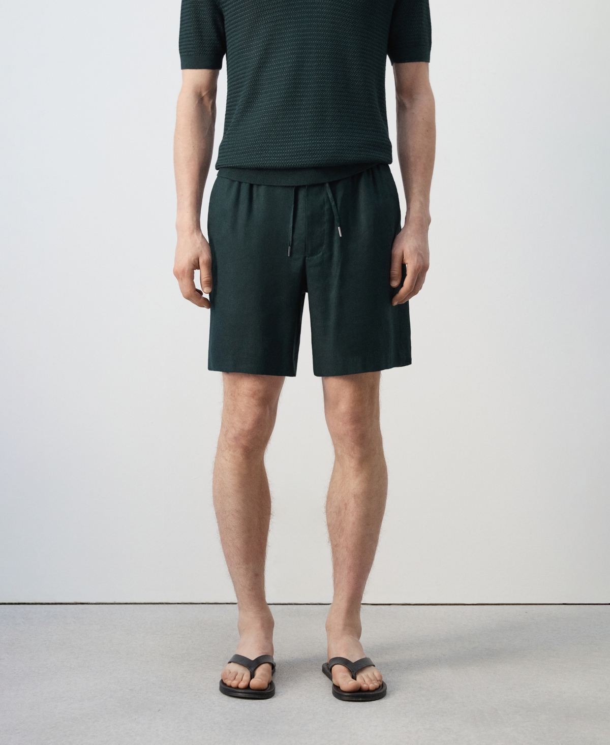 Mango Men's Drawstring Detail Linen 7.48" Bermuda Shorts