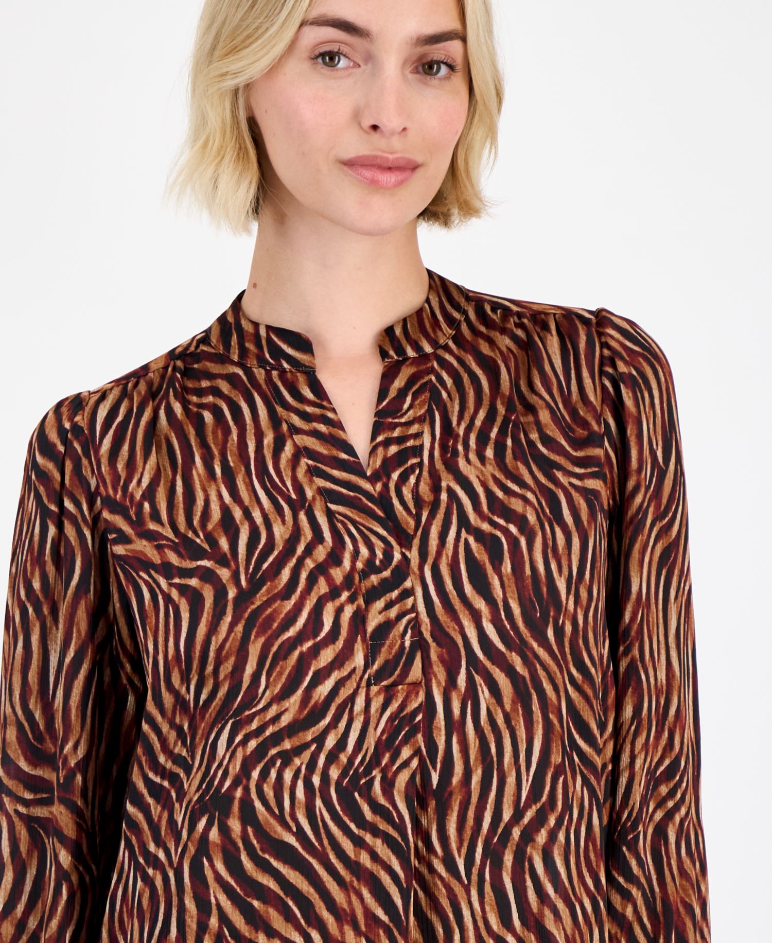 Women's Printed V-Neck Long-Sleeve Blouse