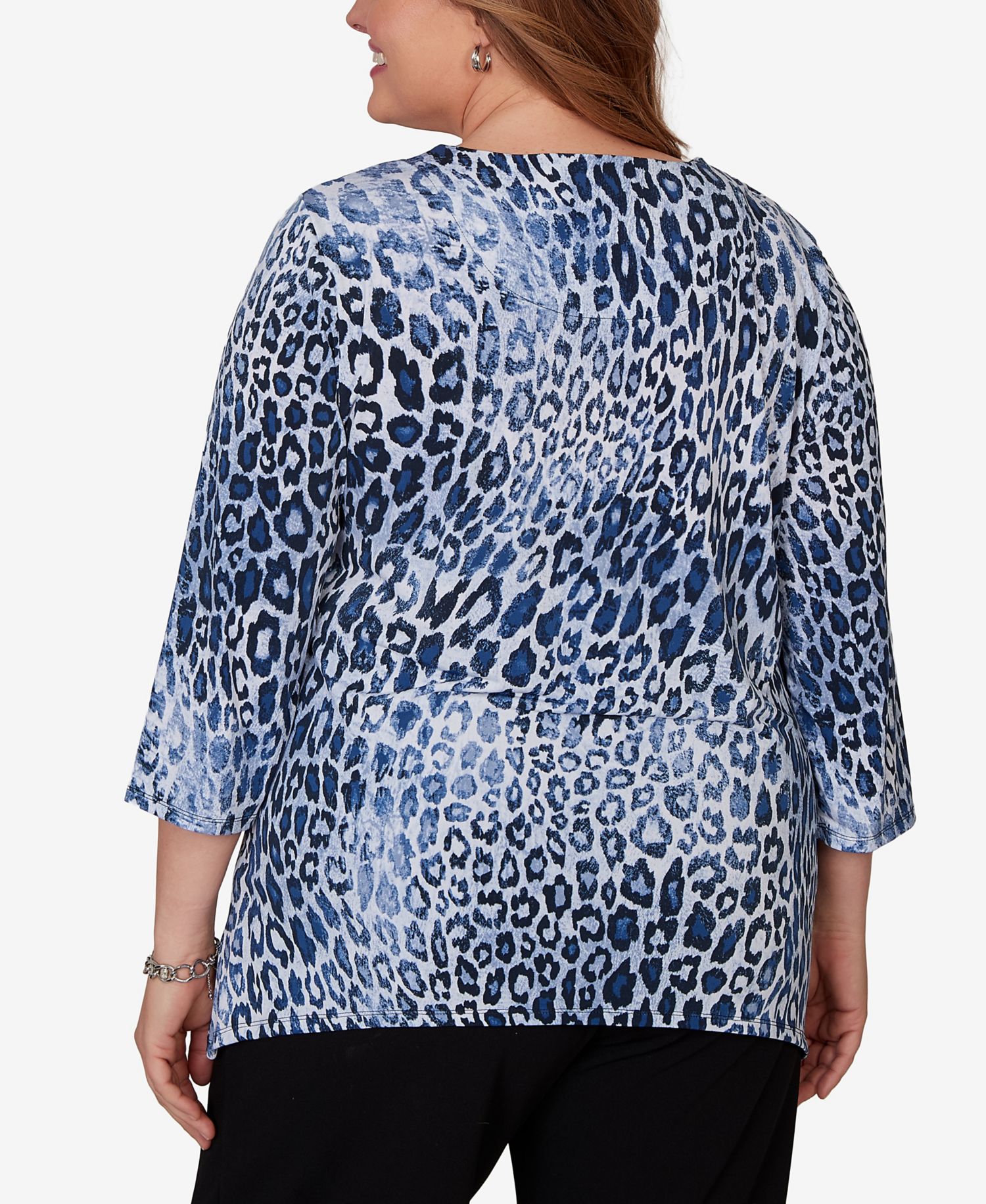 Plus Size Animal Puff Printed Top with Necklace